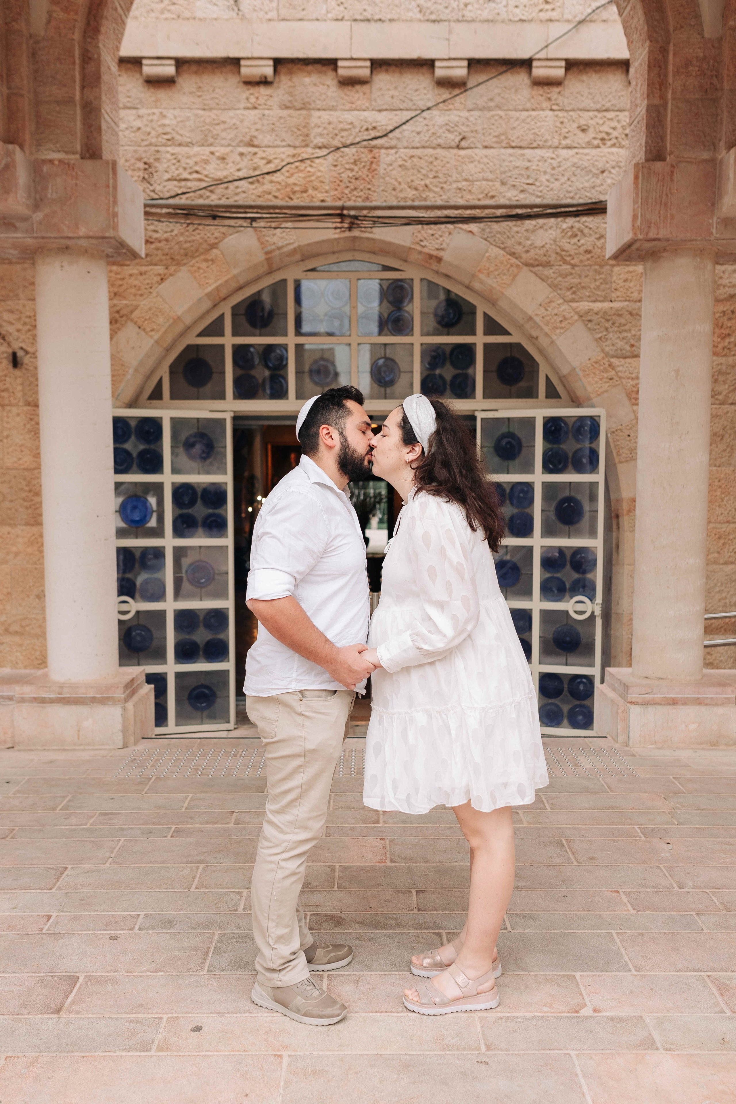 EXPECTING A BABY, JERUSALEM. PHOTOGRAPHER IN ISRAEL