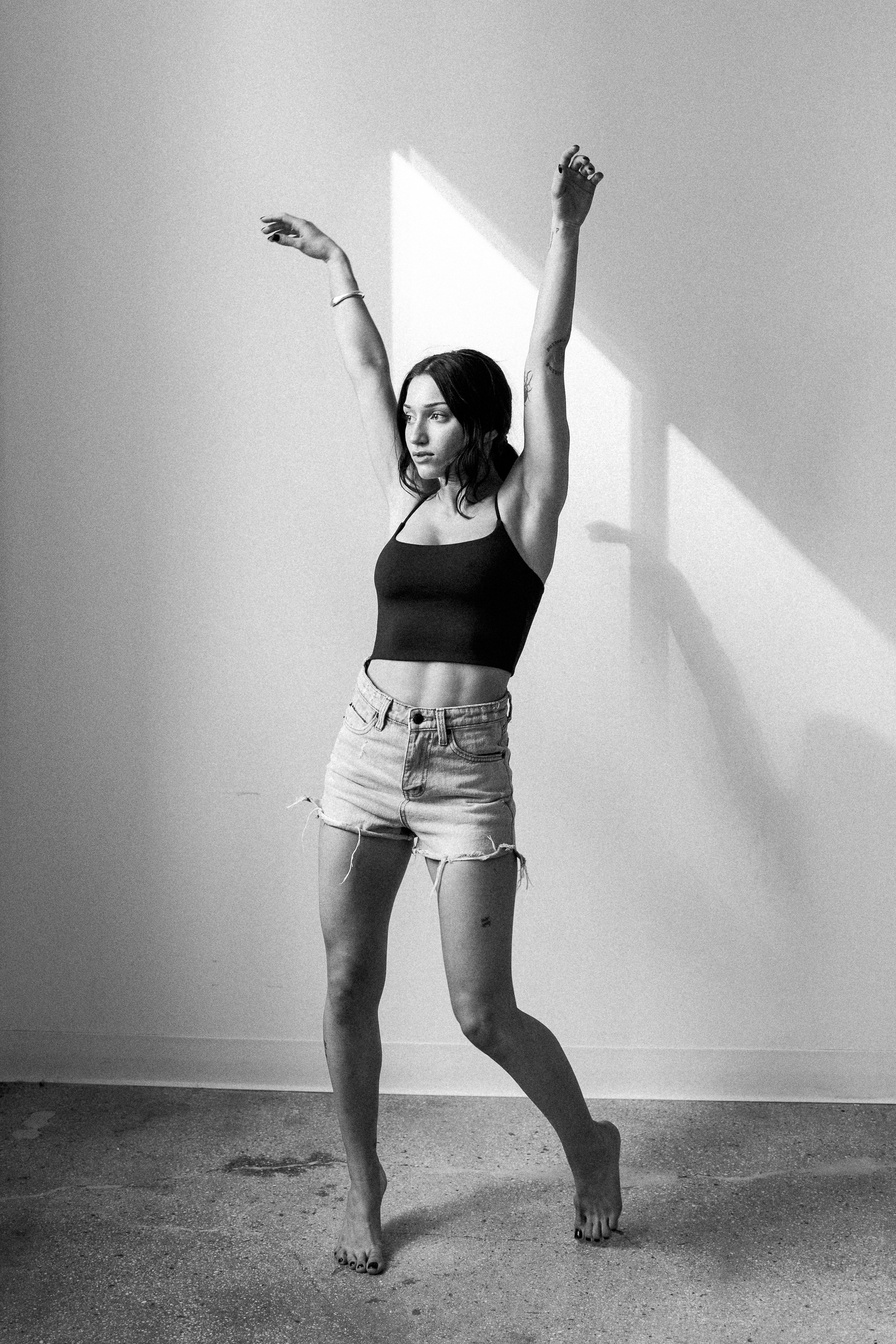 E. Rawnoir- Portrait photography by Daria Paliy.Timeless black&white portraits of women in NYC area