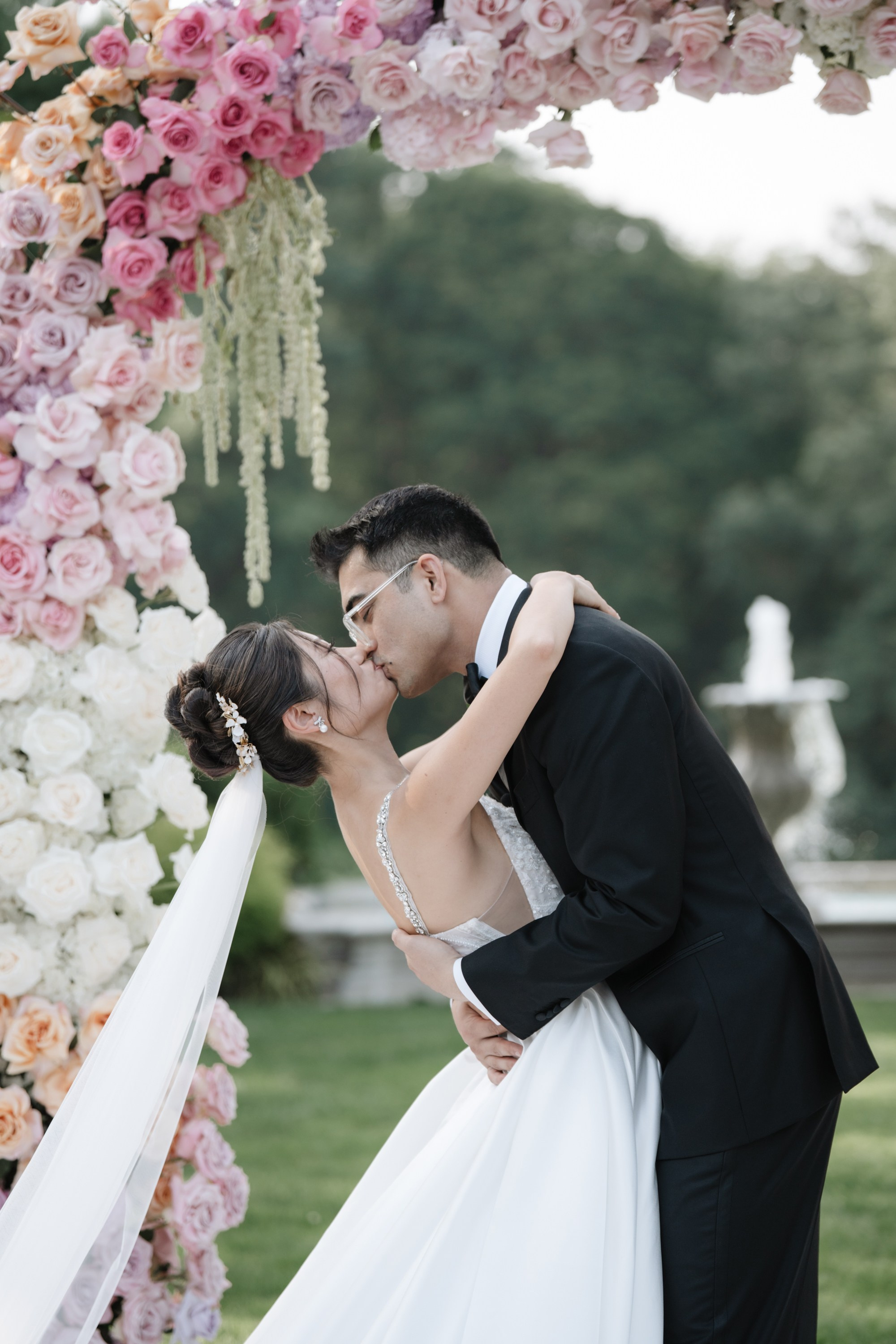 A stunning wedding with Asian style. Portrait and wedding photographer in New York