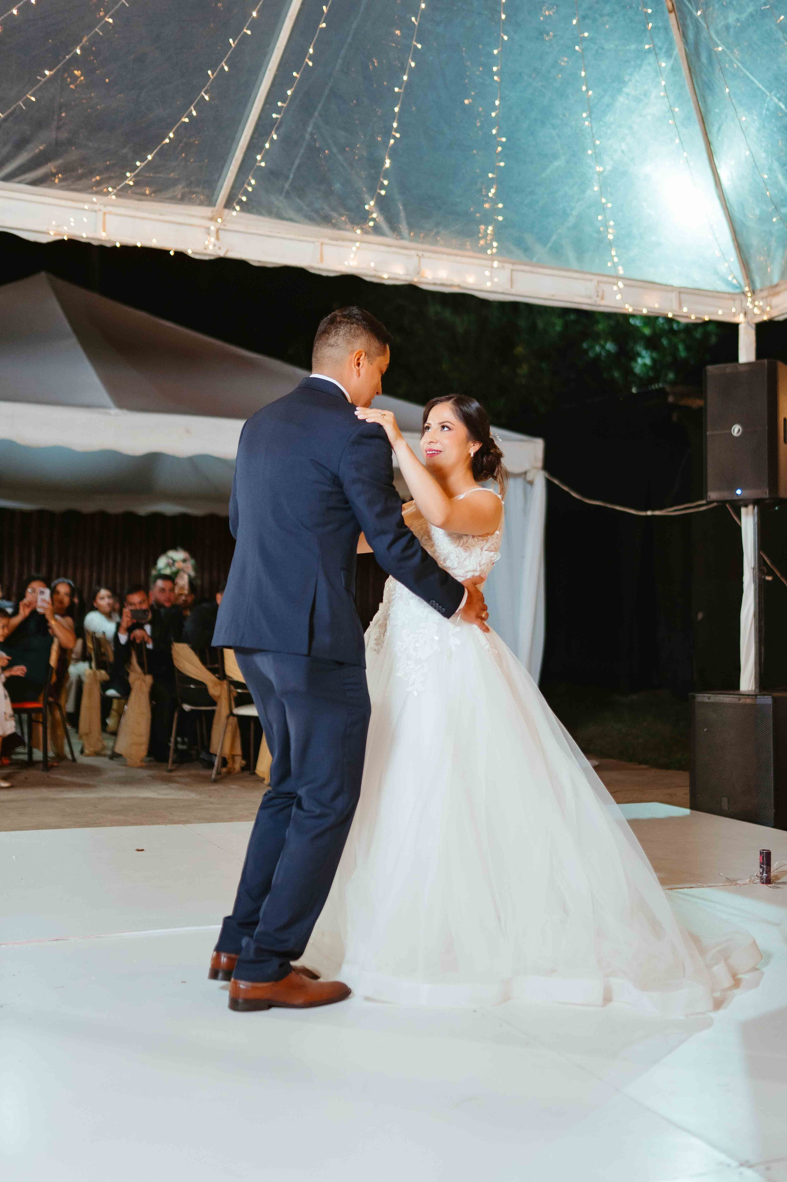 Jennifer y Vladimir. Fotógrafo de bodas en Loja Ecuador | Piero Alvarez PH