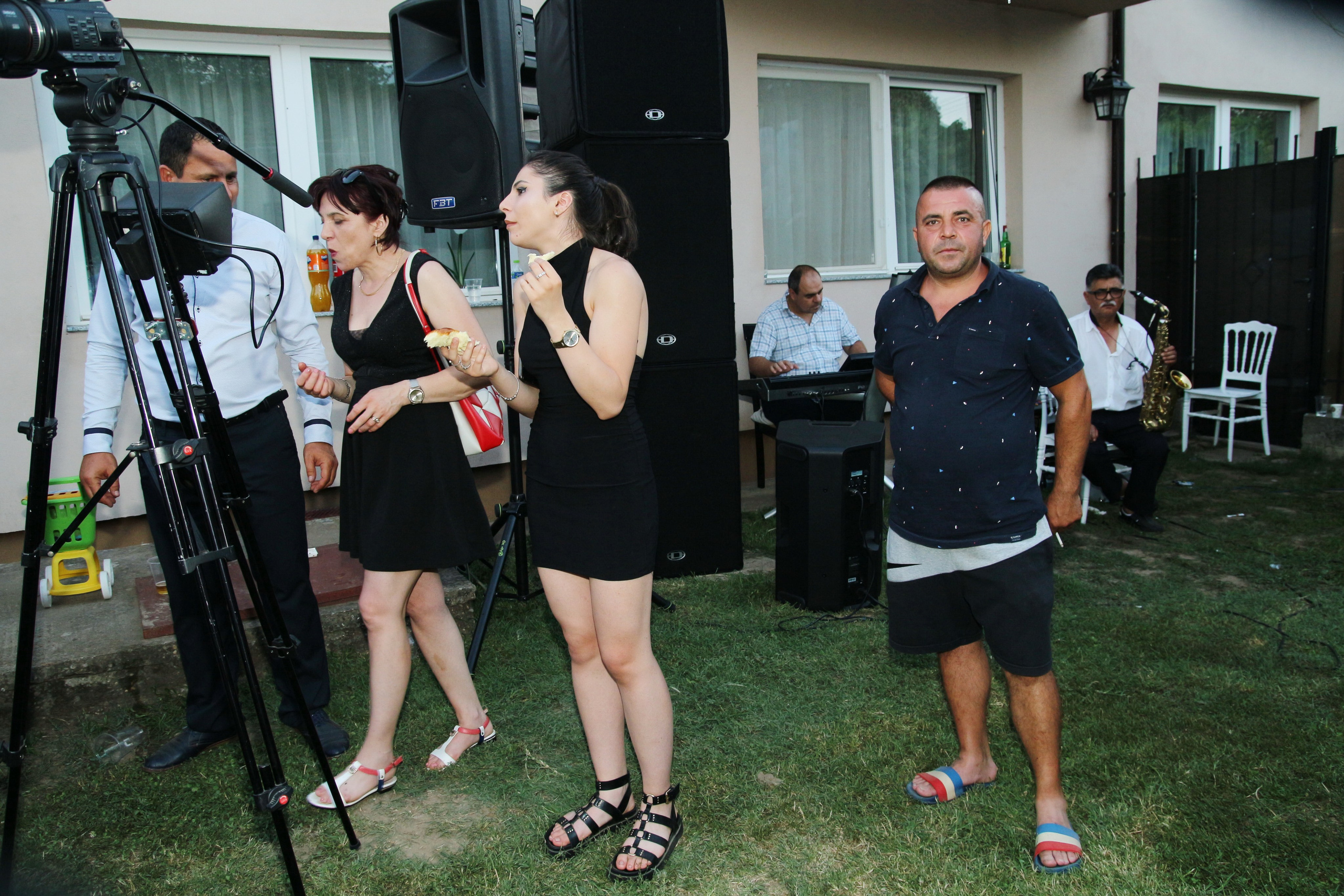 BYZO MEDIA. PETRU BYZO - family and children photographer in ROMANIA