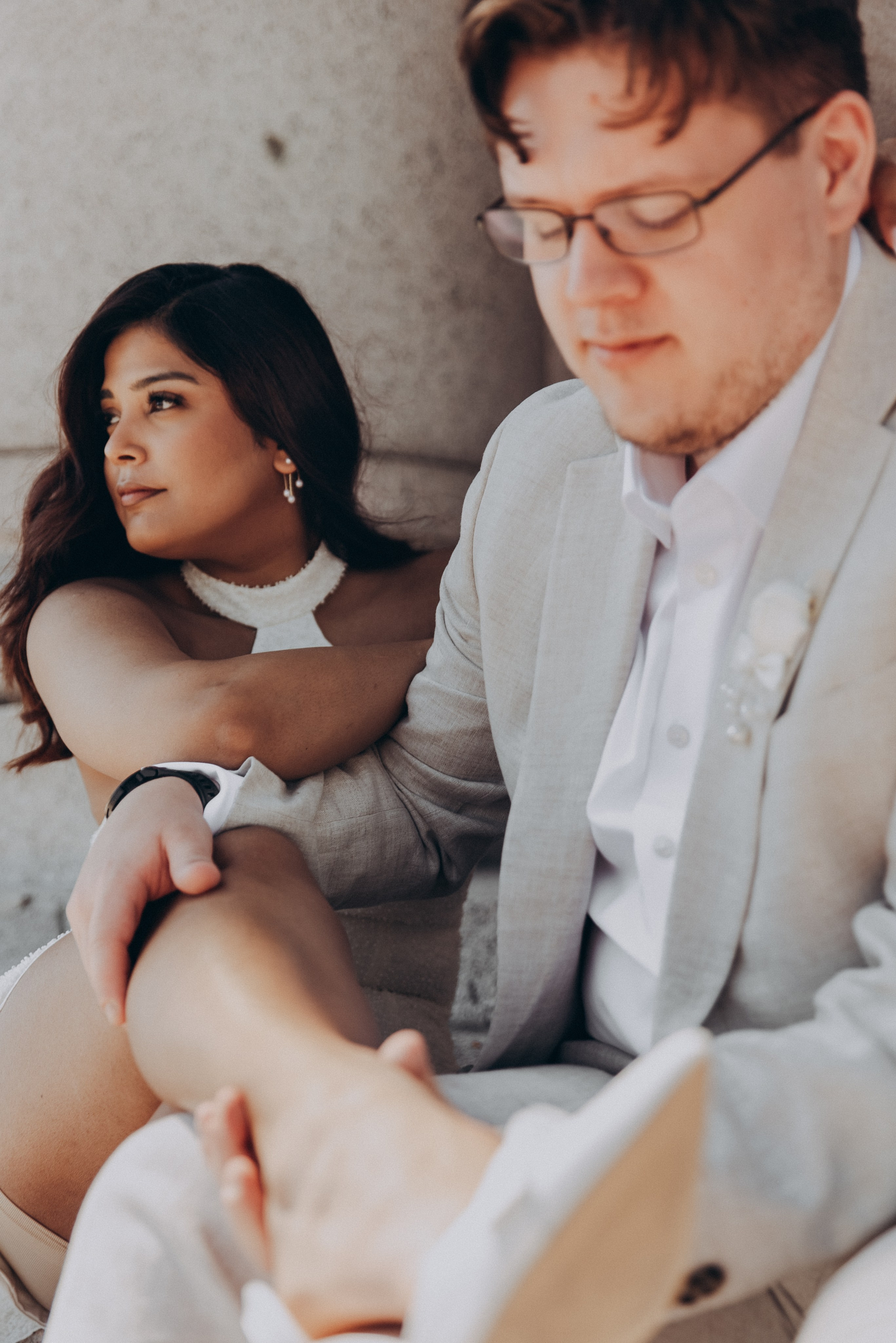 Luonnollinen ja tunnelmallinen hääkuvaus pääkaupunkiseudulla.