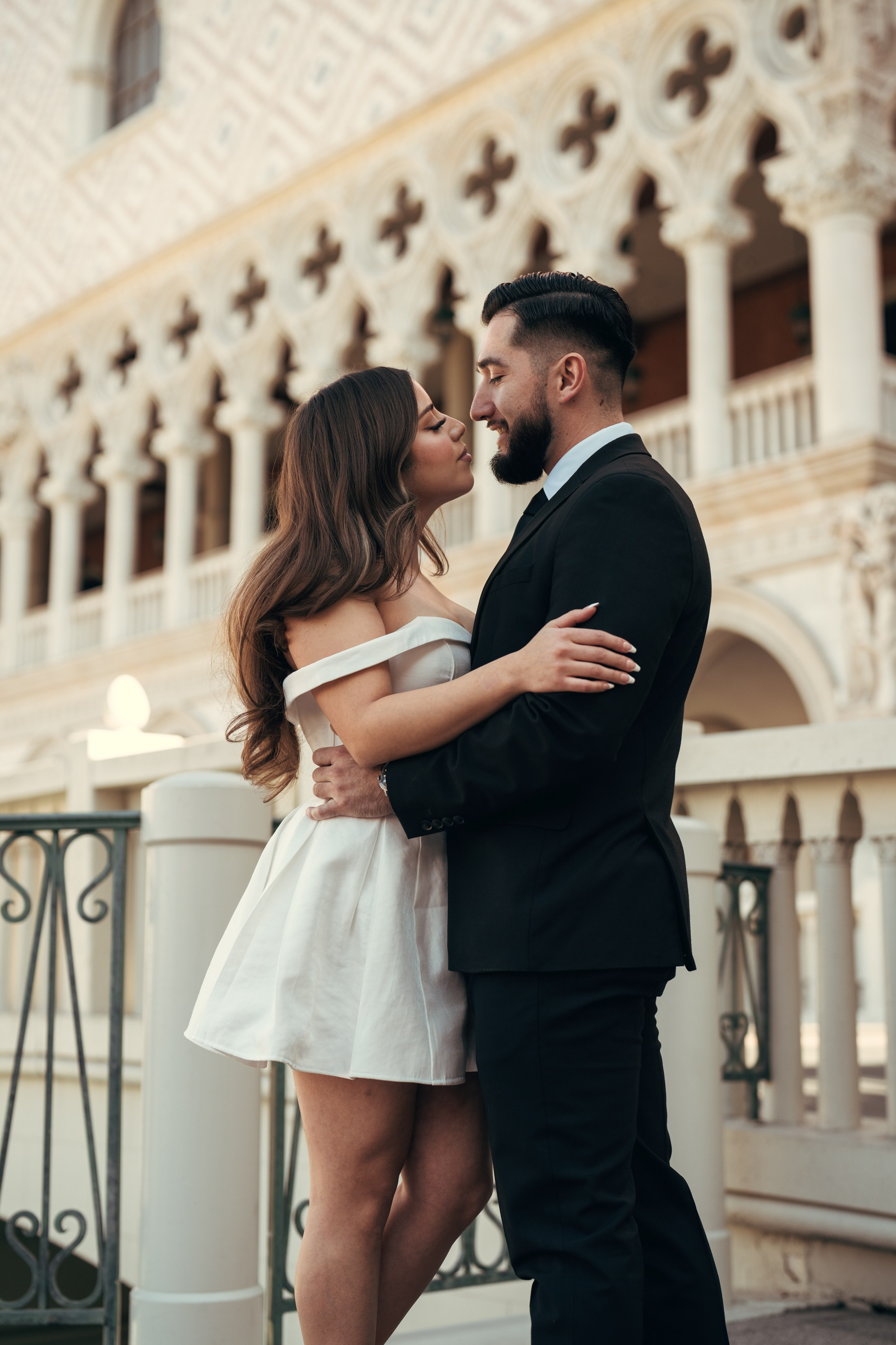 Kasandra&Viktor. Wedding & elopement photographer Viktoriya Kravtsov. Las Vegas