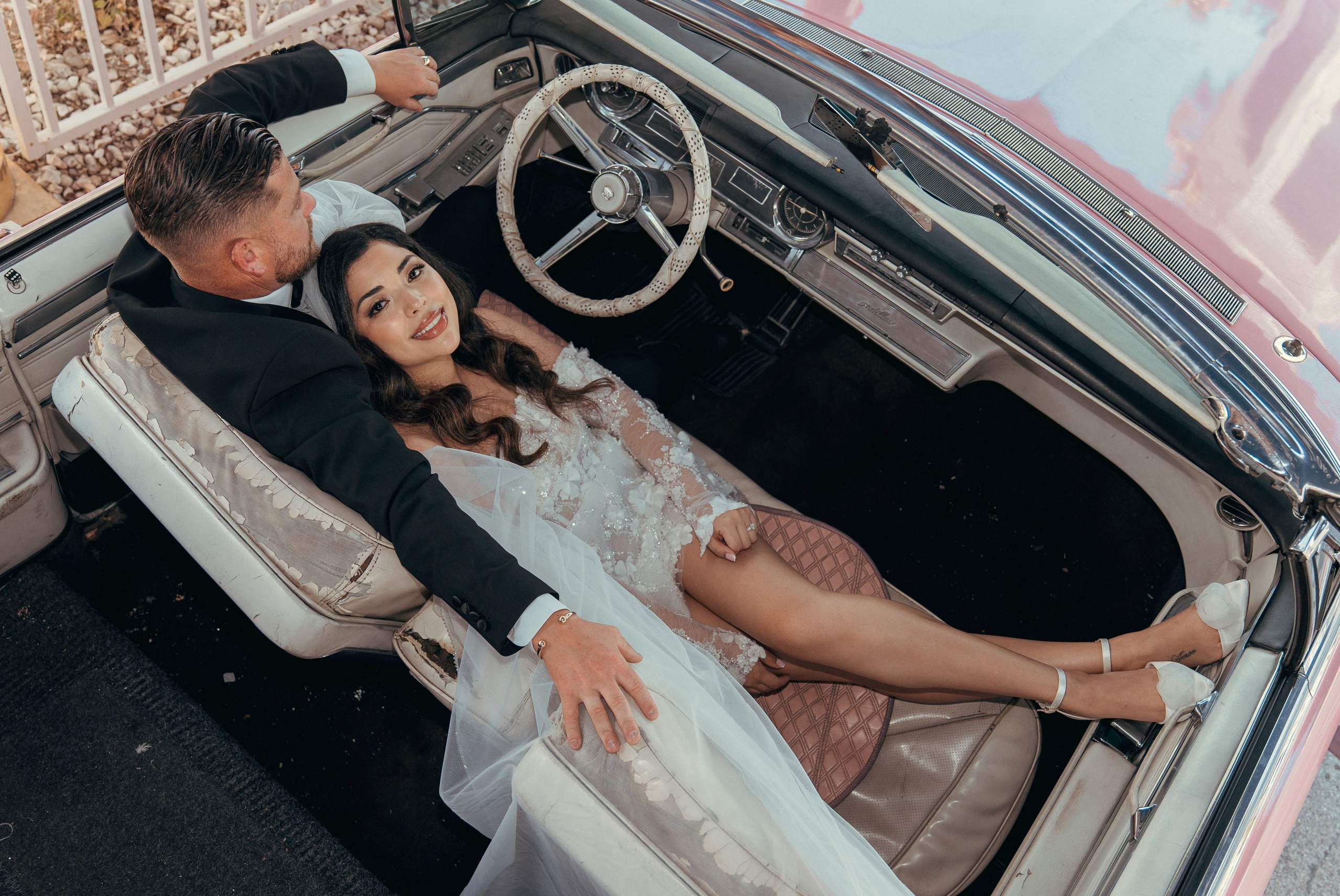 Sara&John. Wedding & elopement photographer Viktoriya Kravtsov. Las Vegas
