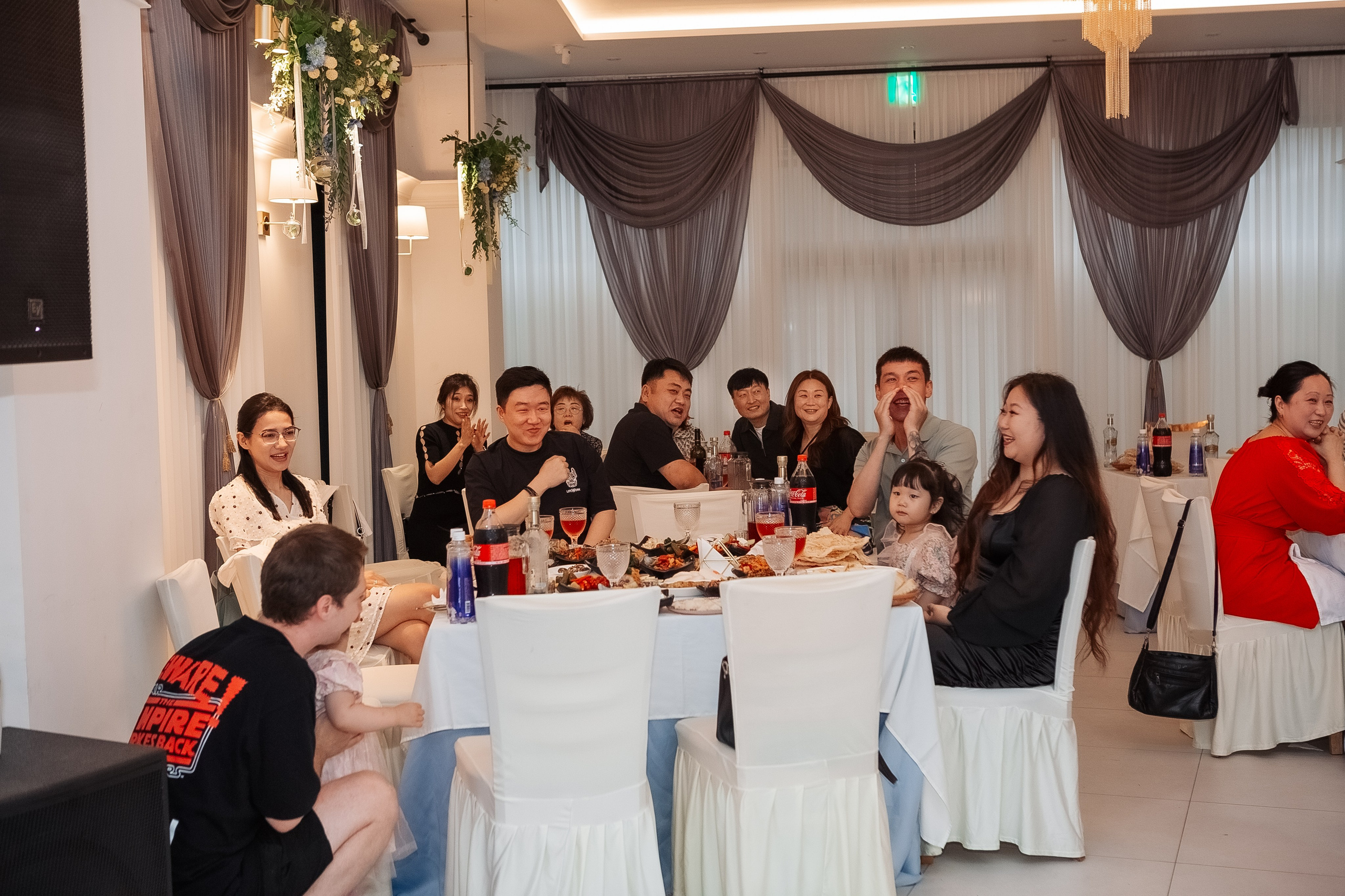 Тео дома и в ресторане. Фотограф беременности, ньюборн и годовасиков в Корее Жанна Хан