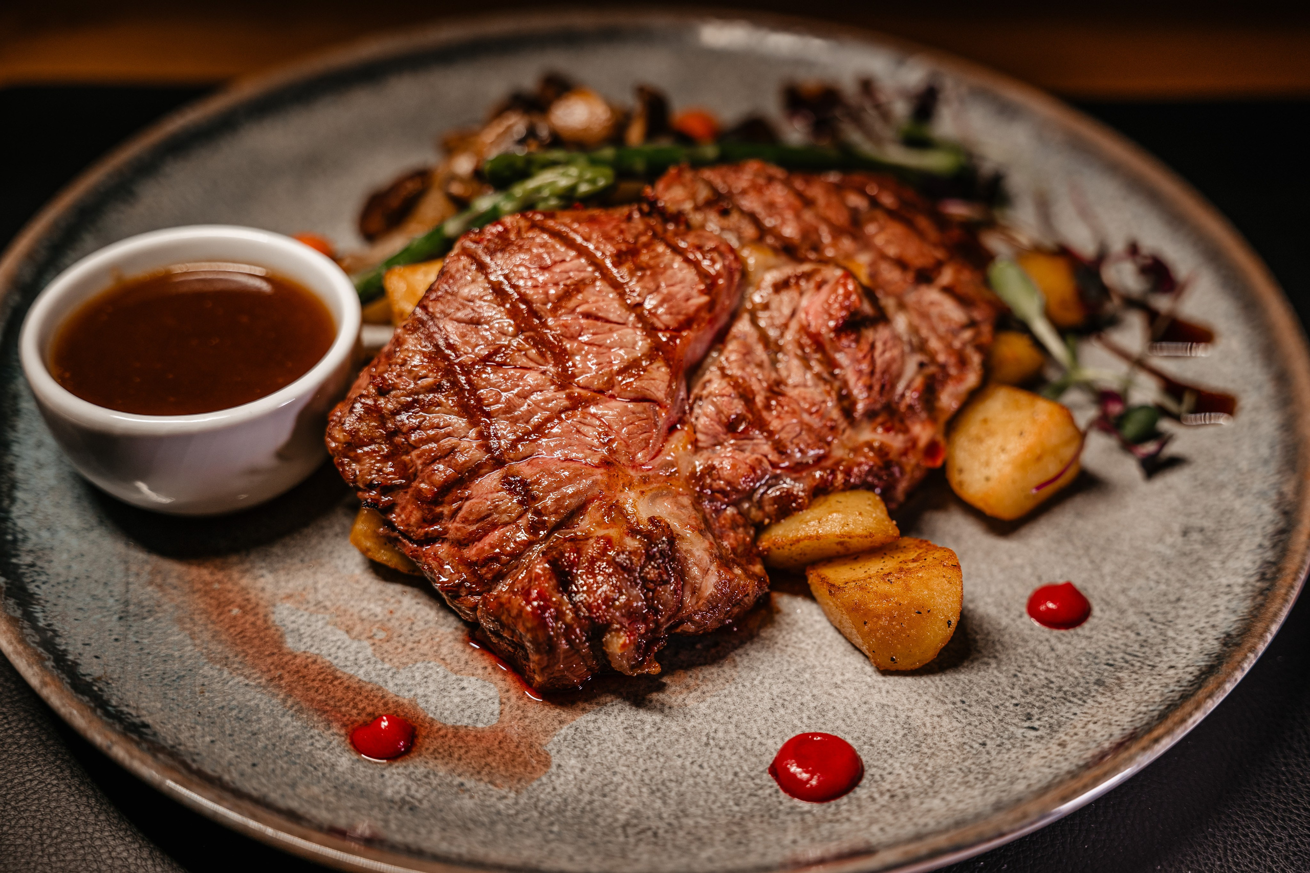 LEcrivain. Dragosbaciuartphotographer