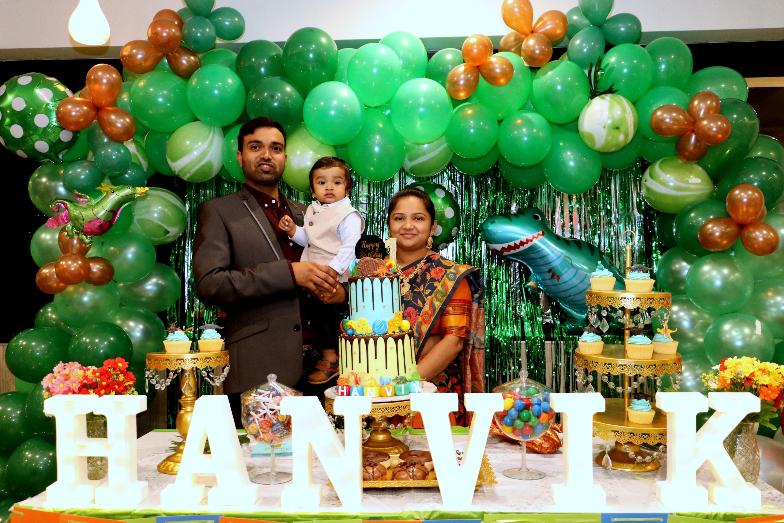 MHCreative is family-oriented photographer based in SYDNEY