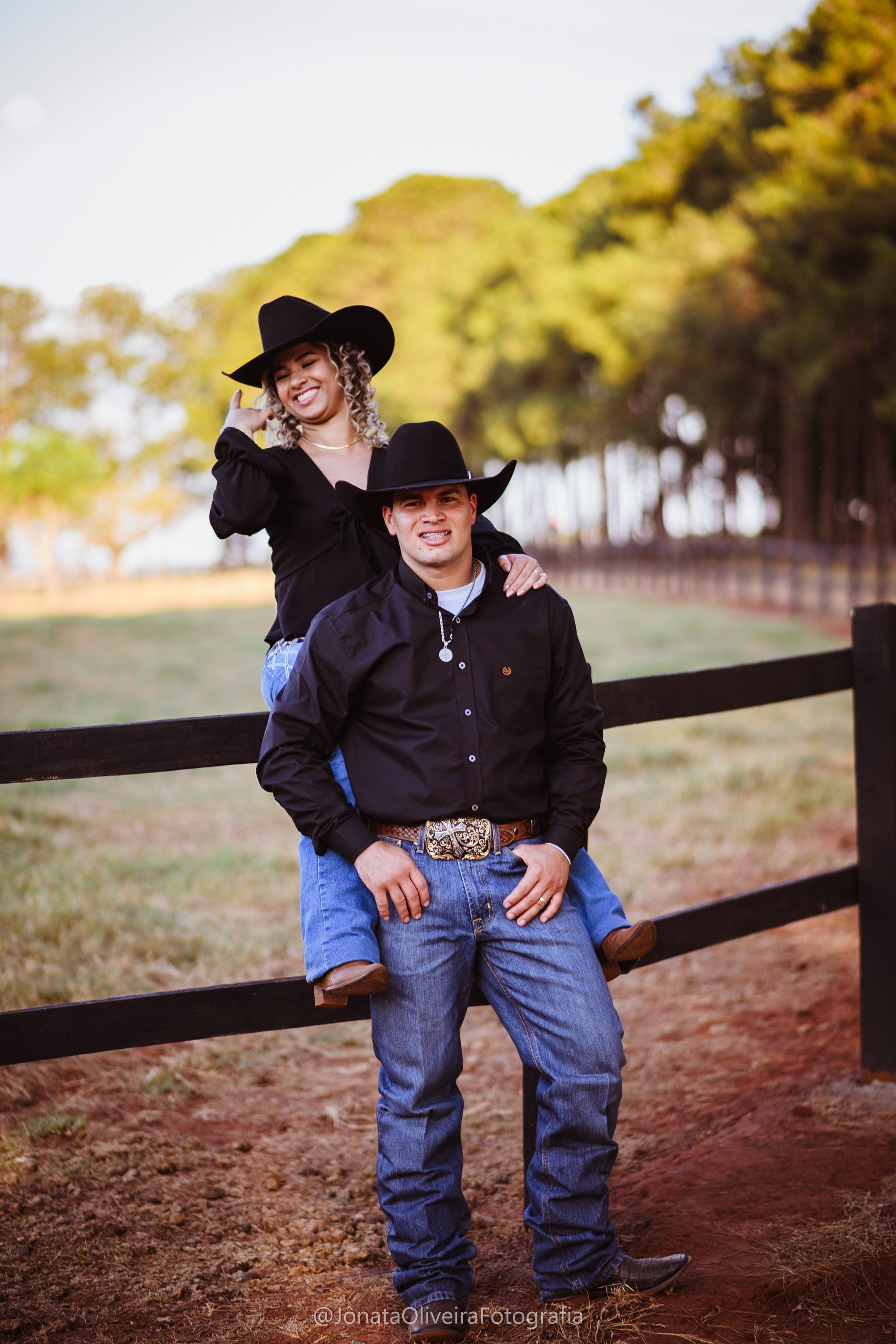 Pre Wedding Luérica e Vinicius. Fotografia de casamentos e ensaios em avaré Jônata Oliveira