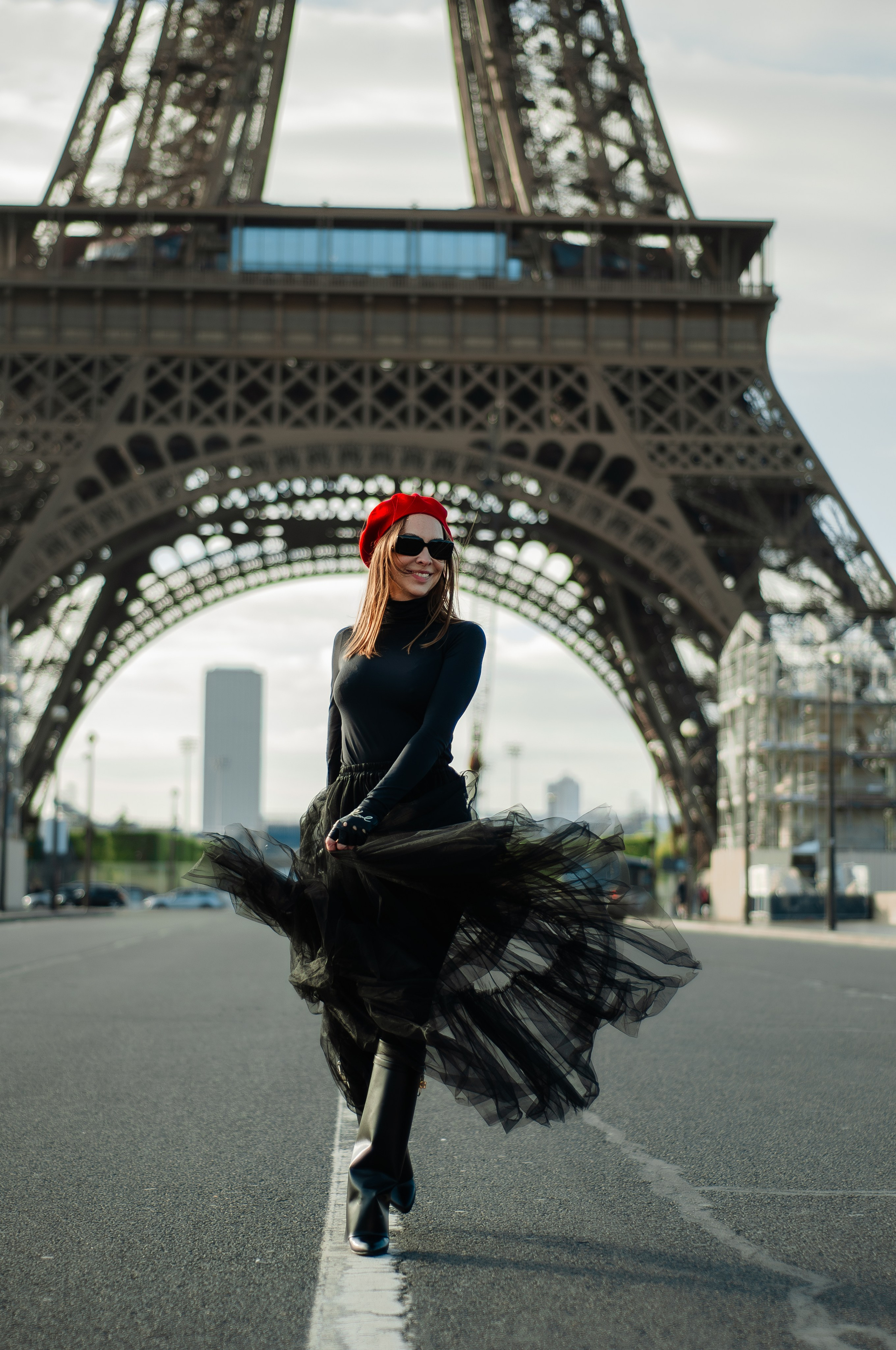Фотосессия с подругой в Париже. Фотограф в Париже Полина Осипова