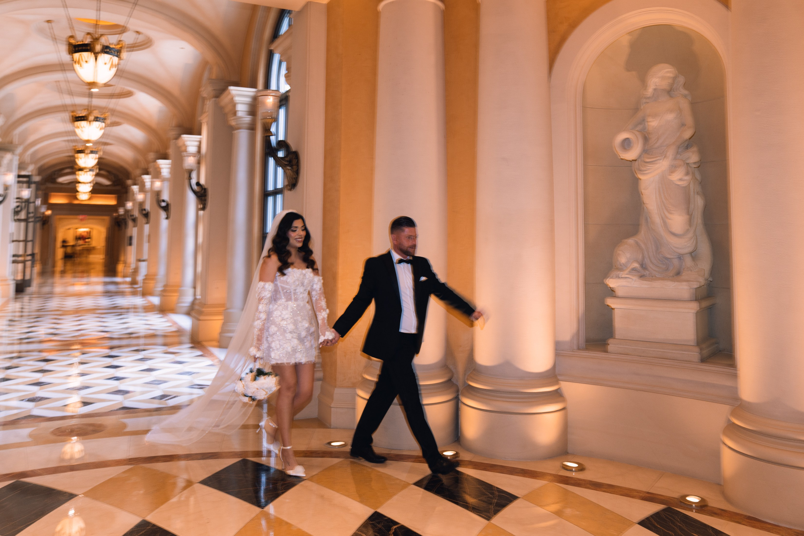 Sara&John. Wedding & elopement photographer Viktoriya Kravtsov. Las Vegas