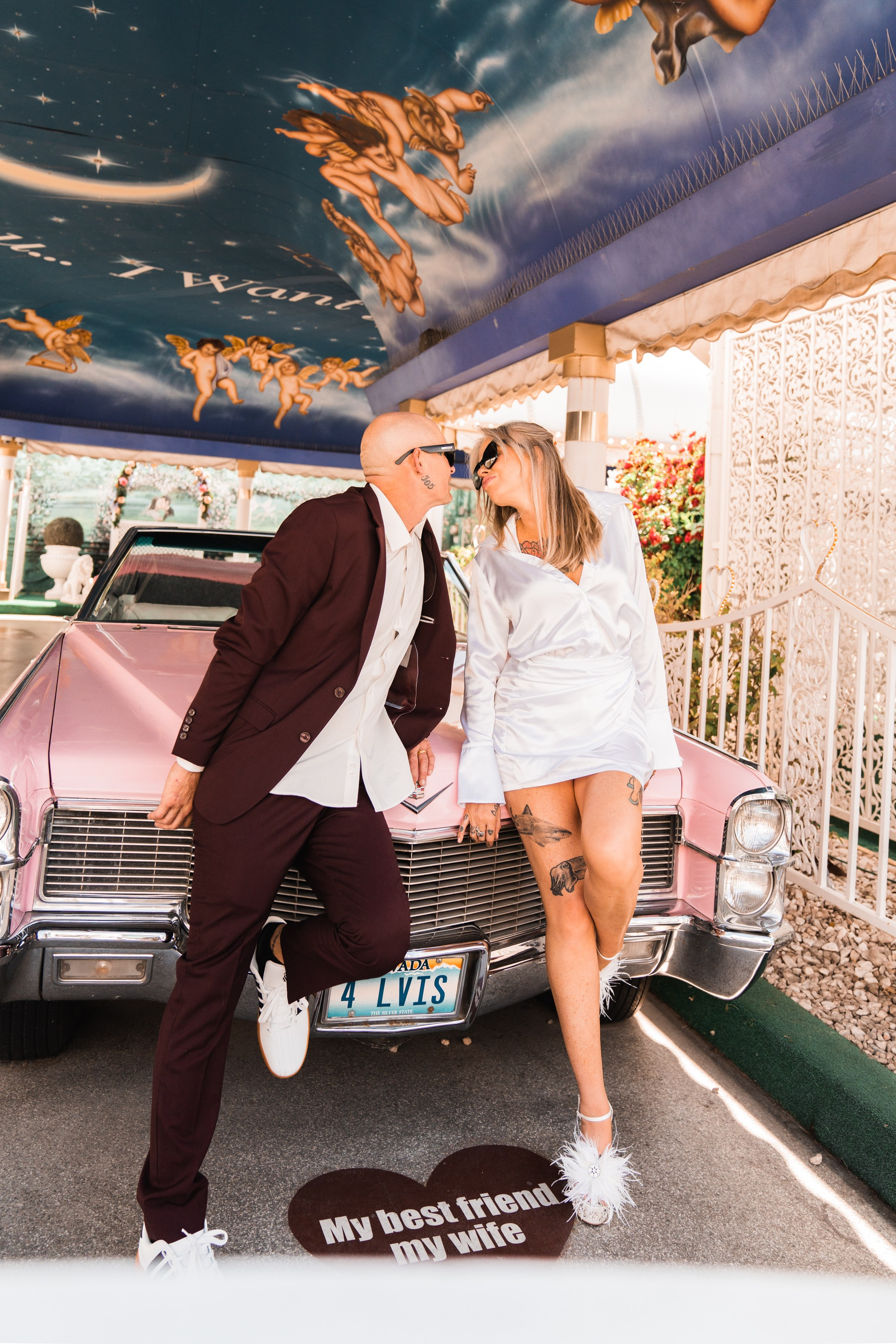 E&E. Wedding & elopement photographer Viktoriya Kravtsov. Las Vegas