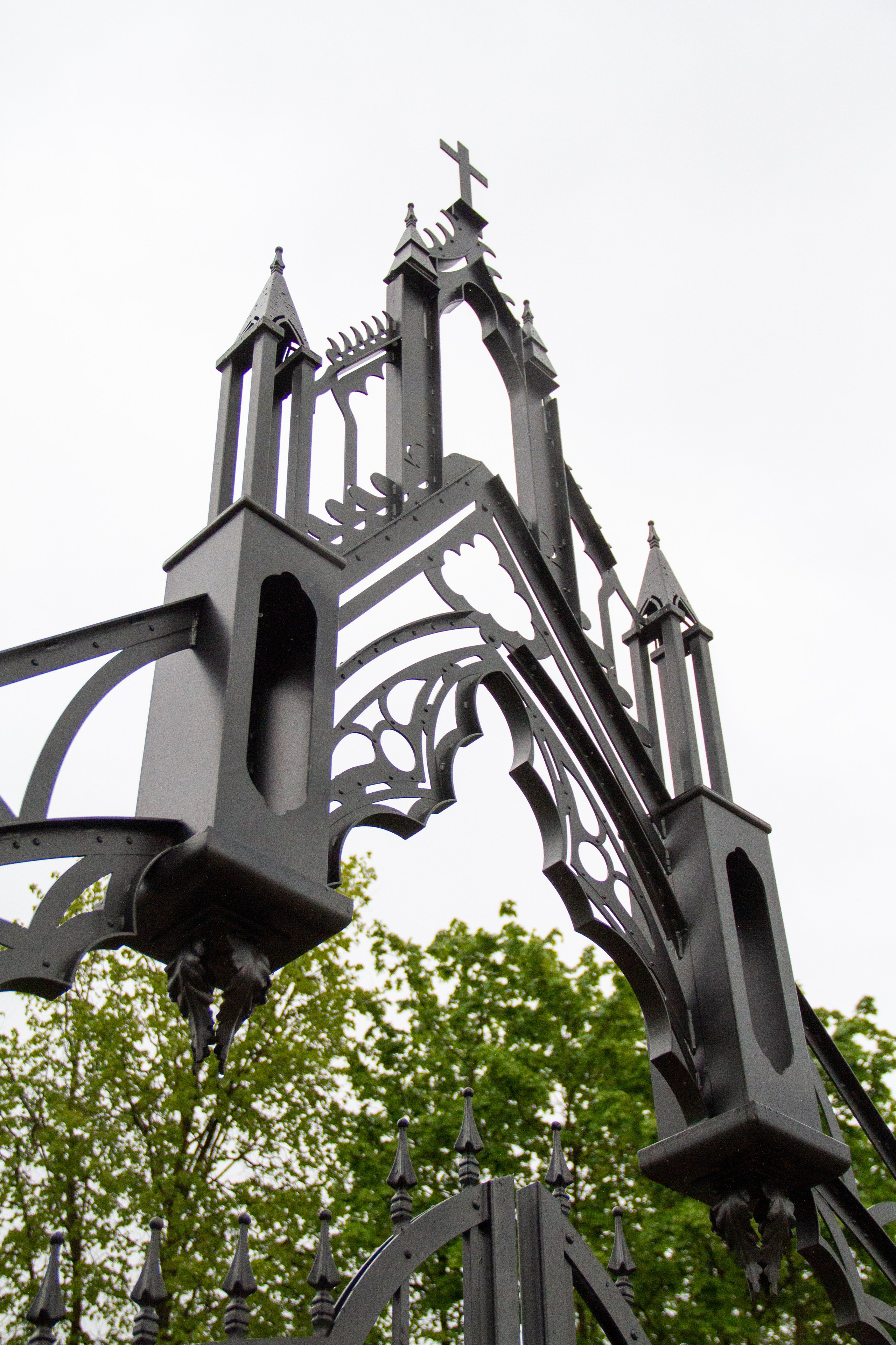 Парафія св.Казіміра, касцёл св.Піо ў Маладзечне. Скульптор кузнец Мария Тарлецкая