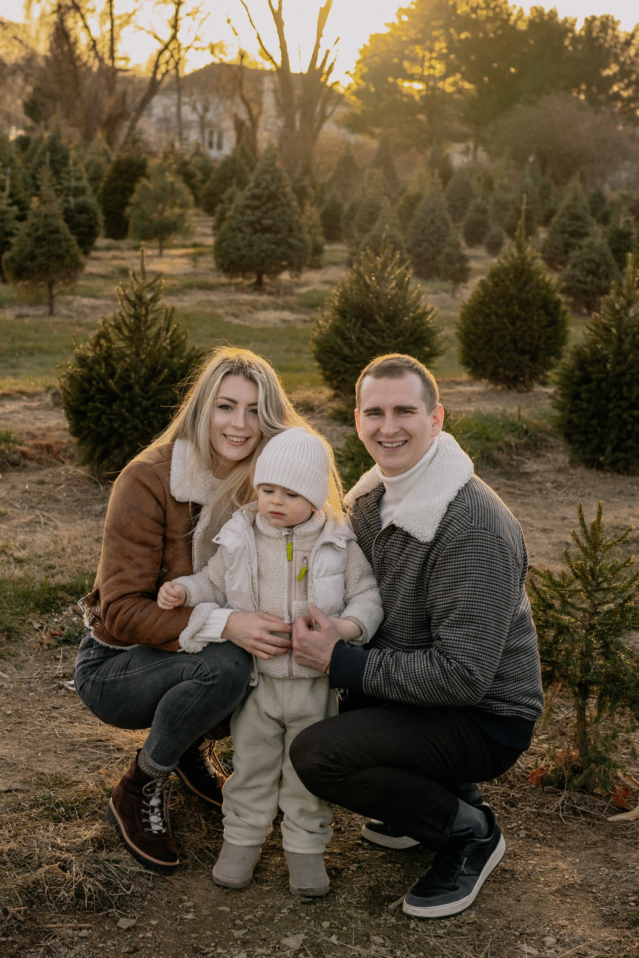 Christmas Farm Photography – Festive & Cozy Memories. Alisa Tant — Family and newborn photographer Bucks County, Montgomery county, Philadelphia, NJ