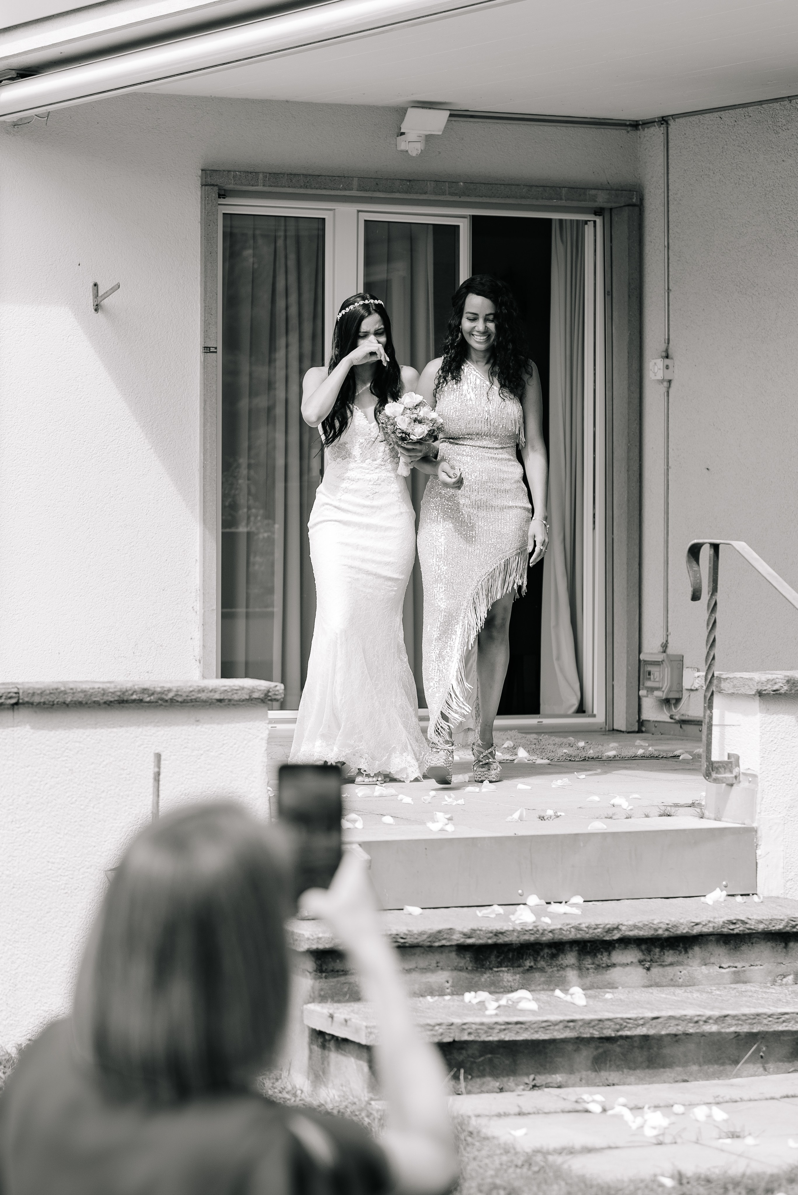 KAIANE & BENJAMIN Meilen, Switzerland. I am Elena Altendorfer. Wedding photographer in Zurich and Switzerland