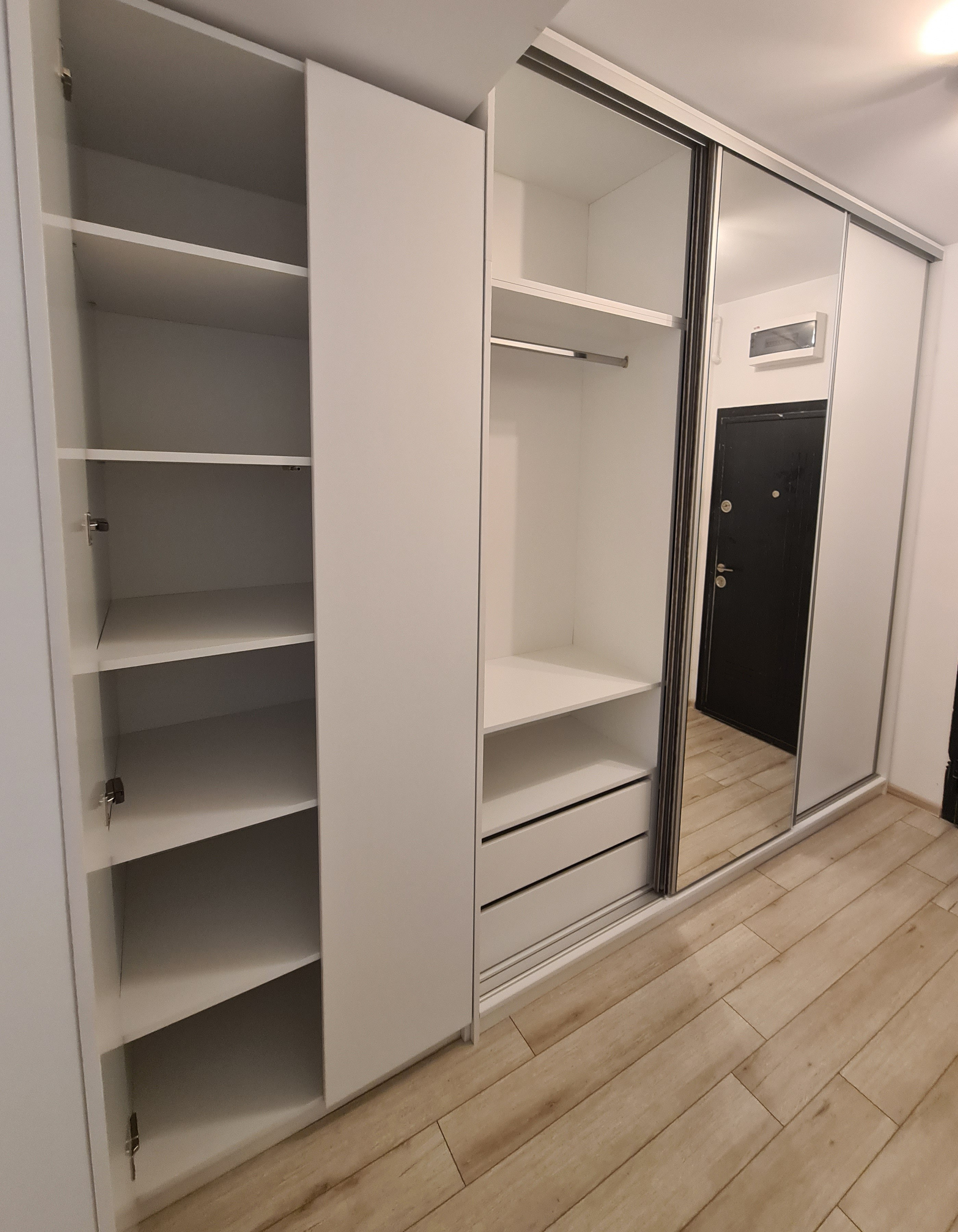 Dressing. Furniture Alexandru Turcu