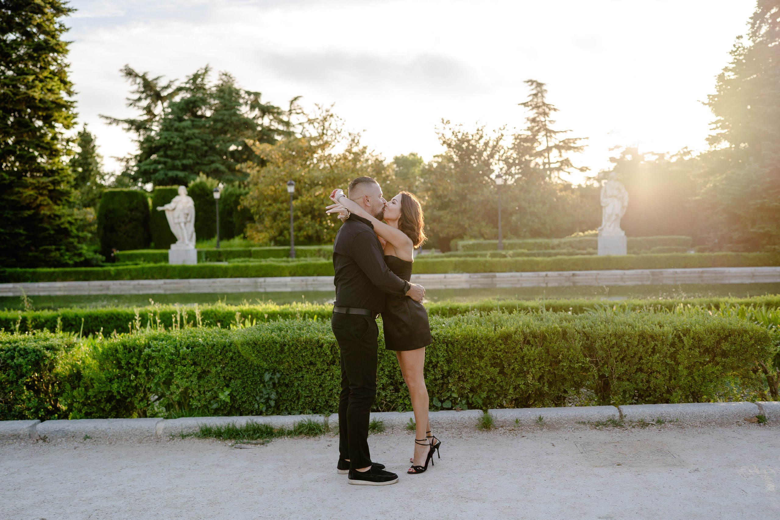 Romantic Couple Photoshoot in Madrid | Almudena Cathedral & Sabatini Gardens