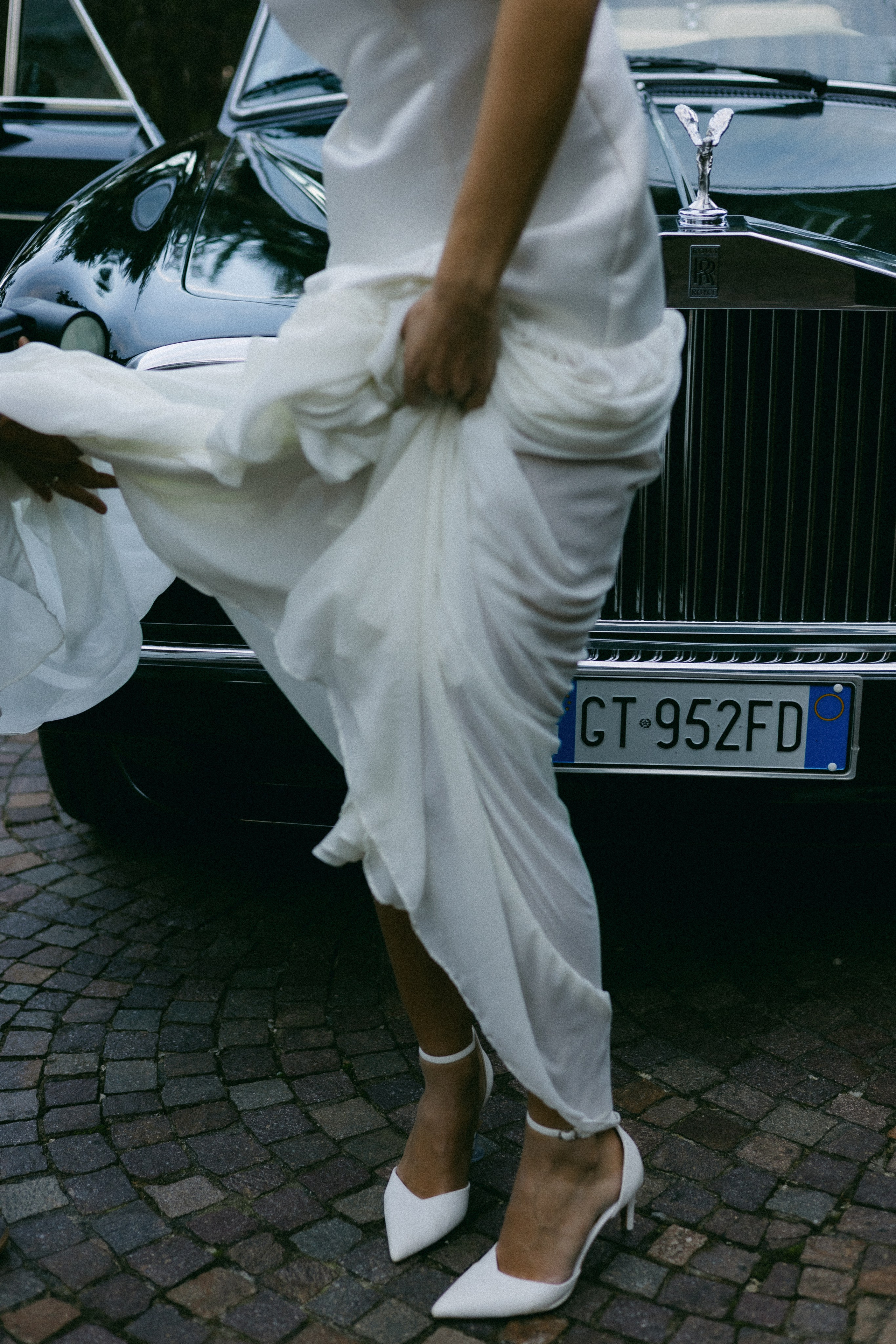 Catherine and Samuel. Sara Luca Wedding Photographer in Italy and Europe