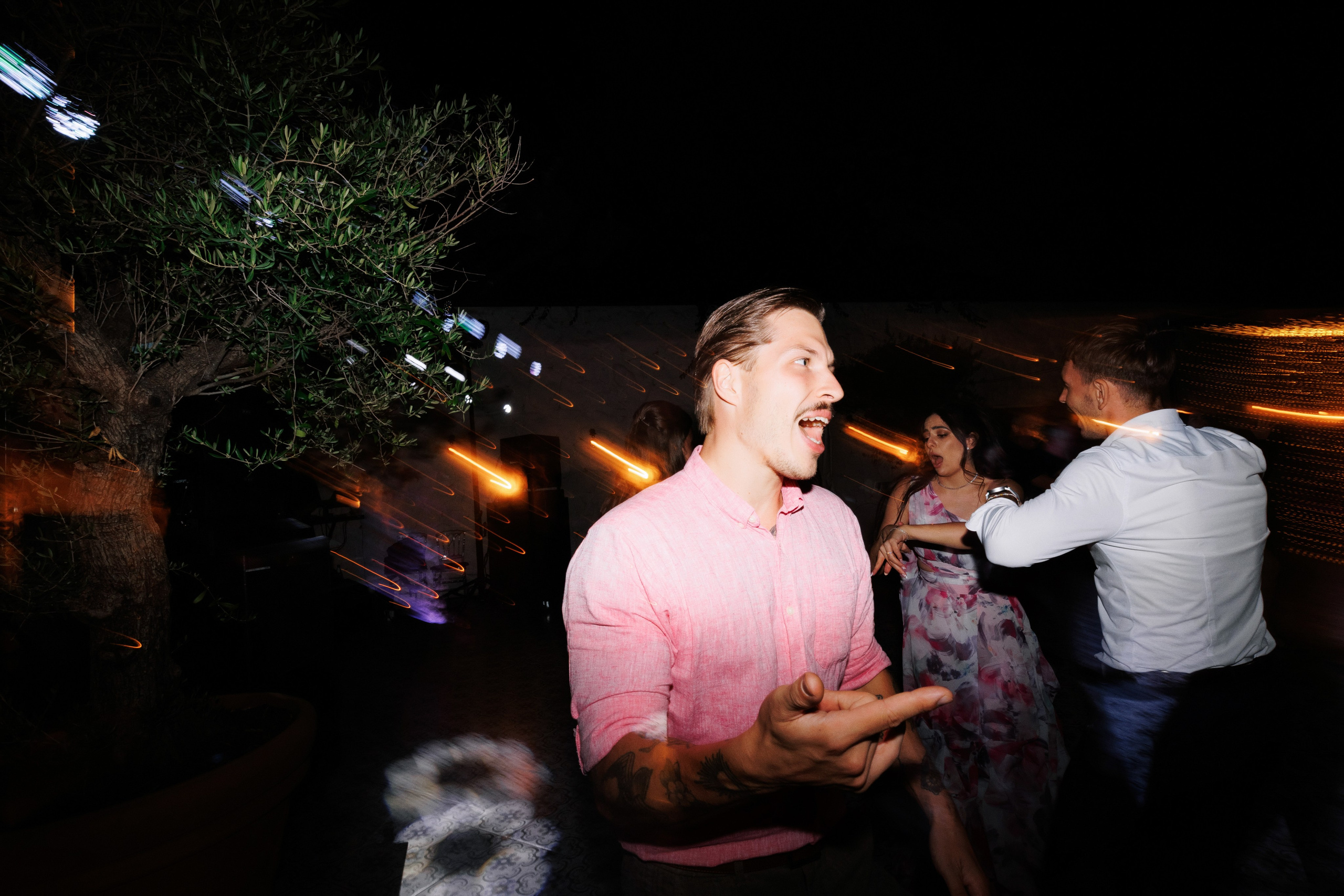 Dragoste povestită de noi. Servicii Foto Video în Chișinău și Europa ID-Brothers