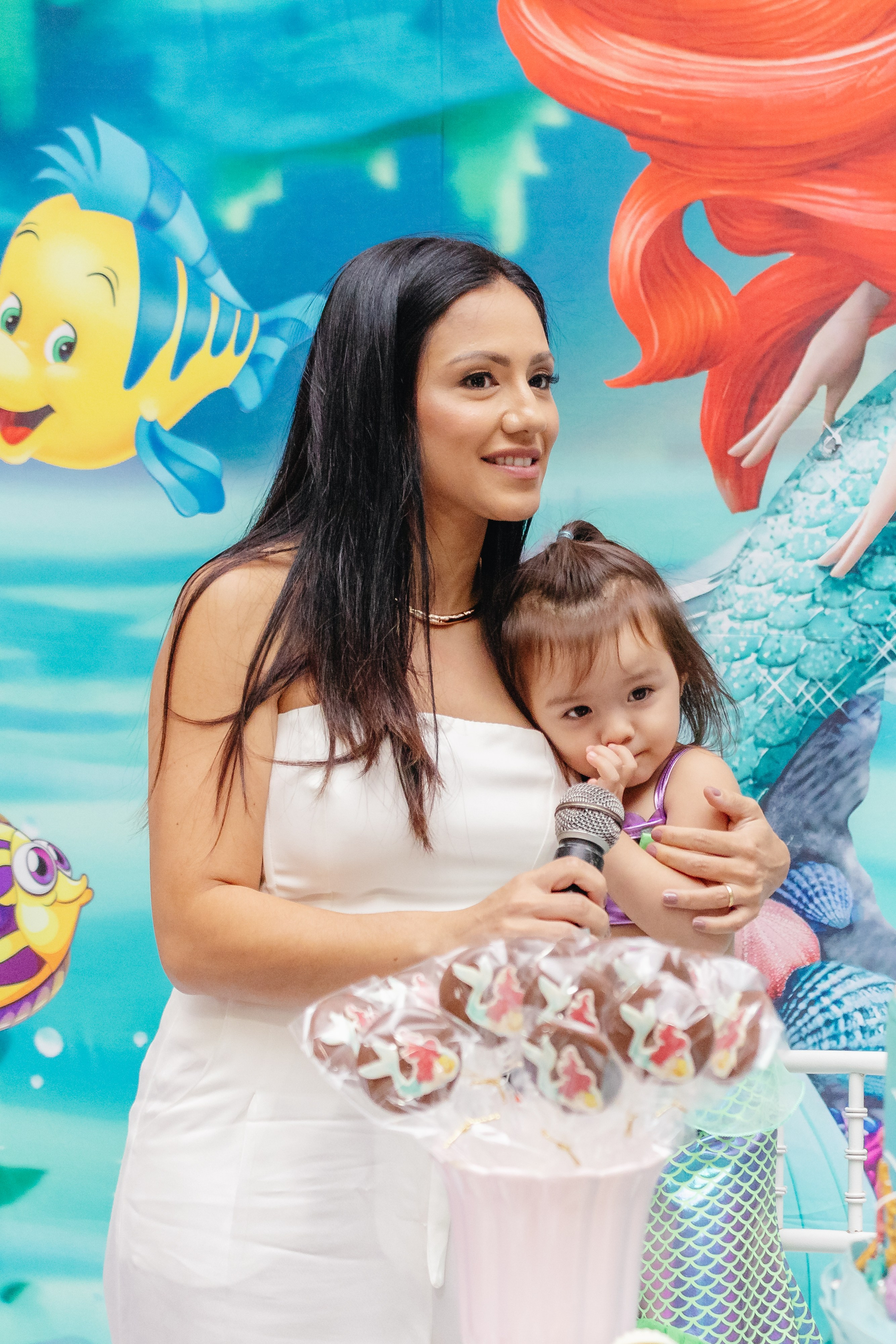 Alice — Aniversário 4 anos. Principal