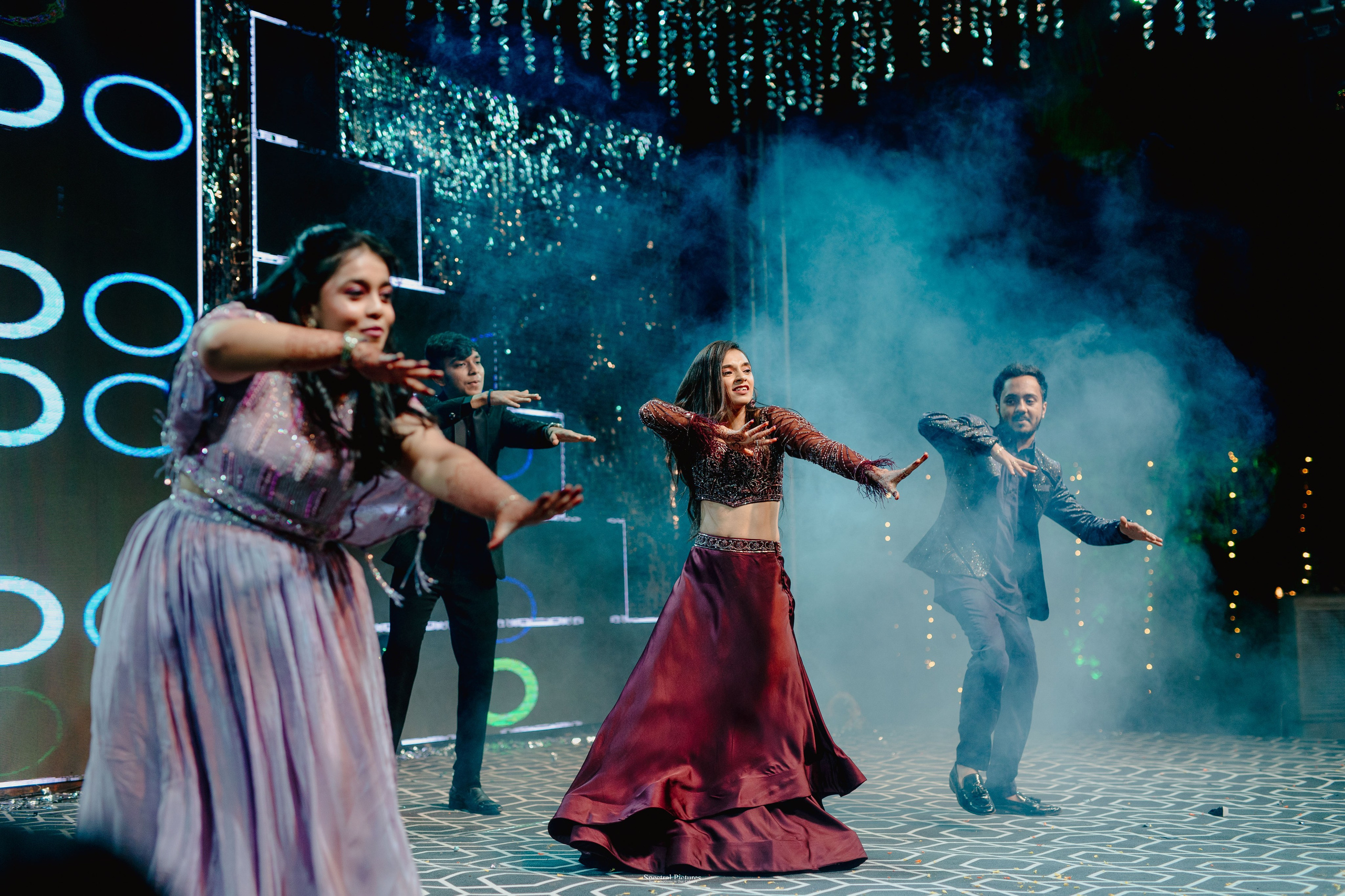 #ADIकीAESHहै