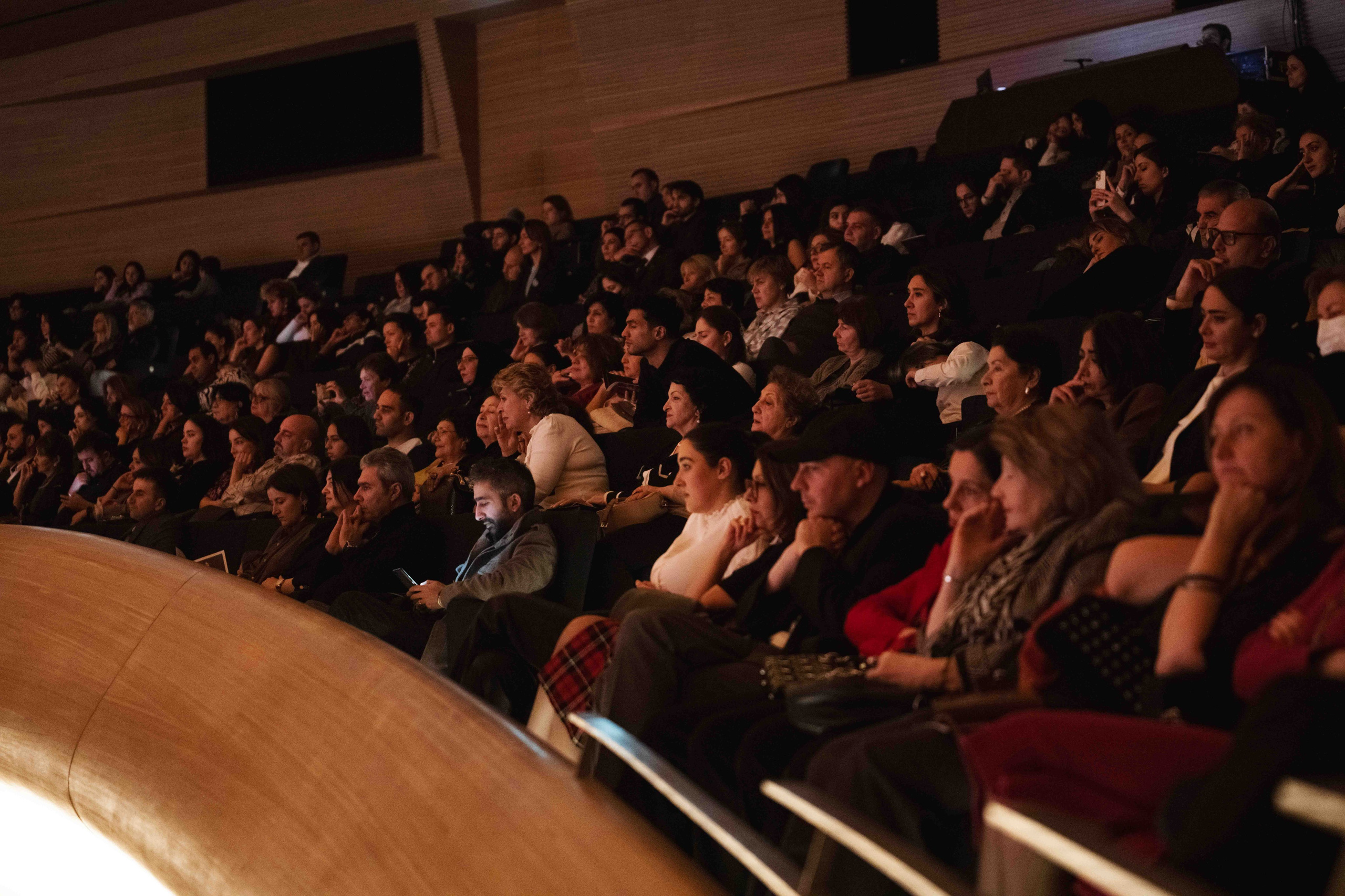 The Tchaikovsky Academic Grand Symphony Orchestra in Baku. Wedding&Event photographer Ismail Rzayev in Baku