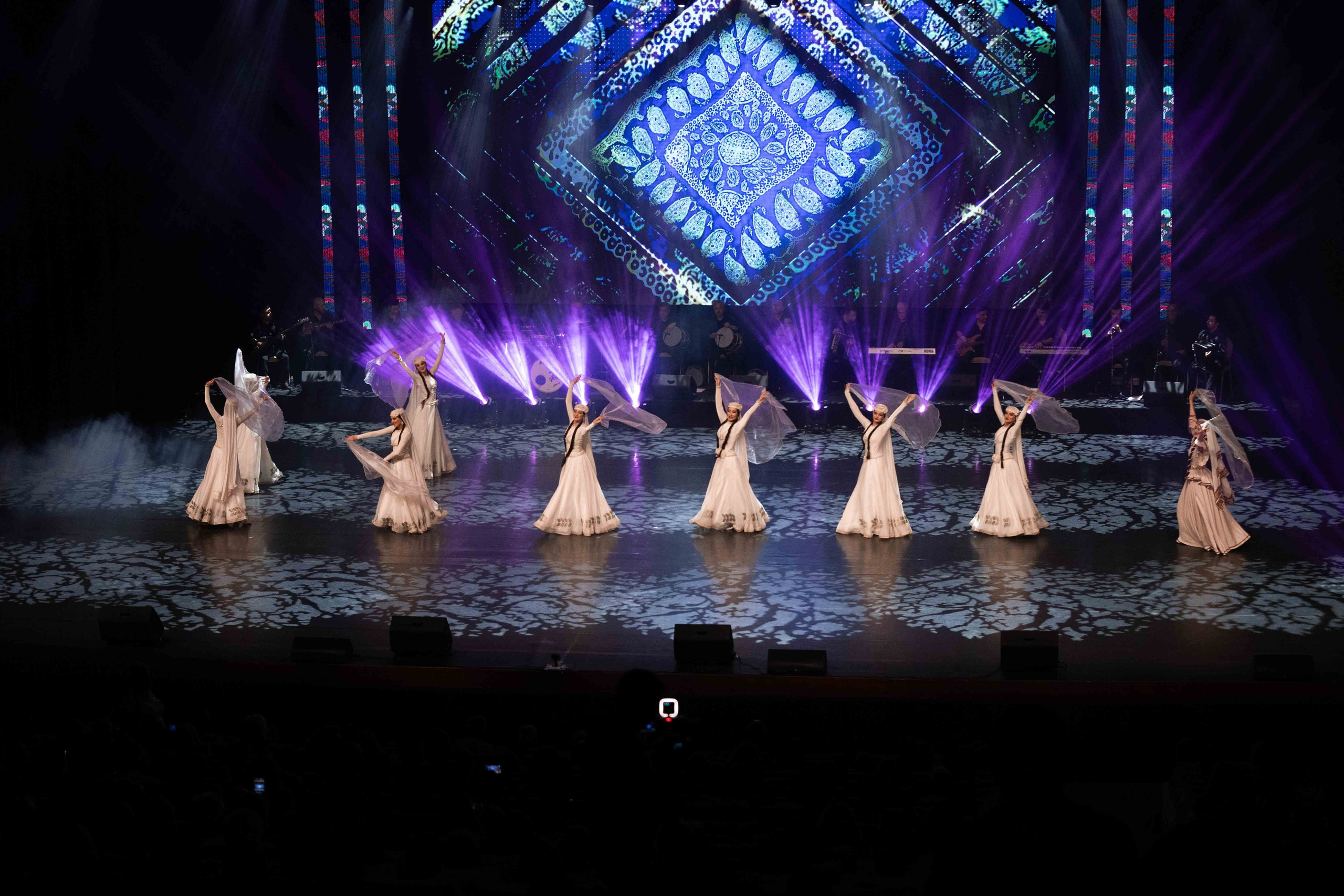 STATE DANCE ENSEMBLE. Wedding&Event photographer Ismail Rzayev in Baku
