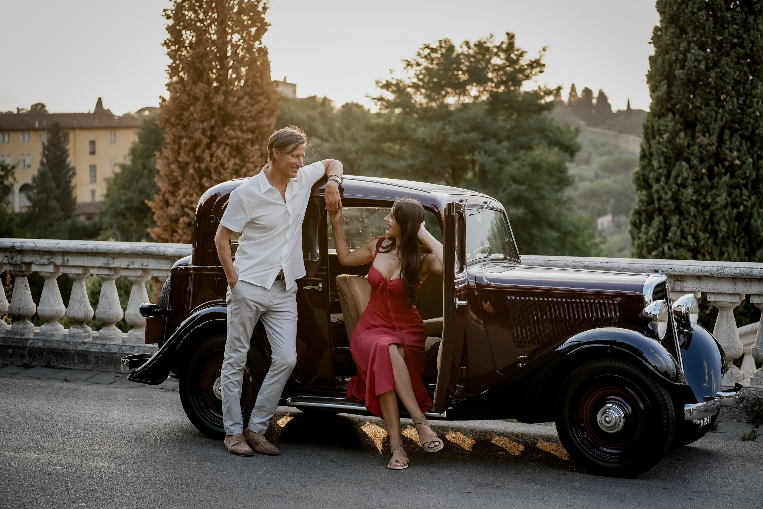 Family Photoshoot. Wedding Photographer in Italy