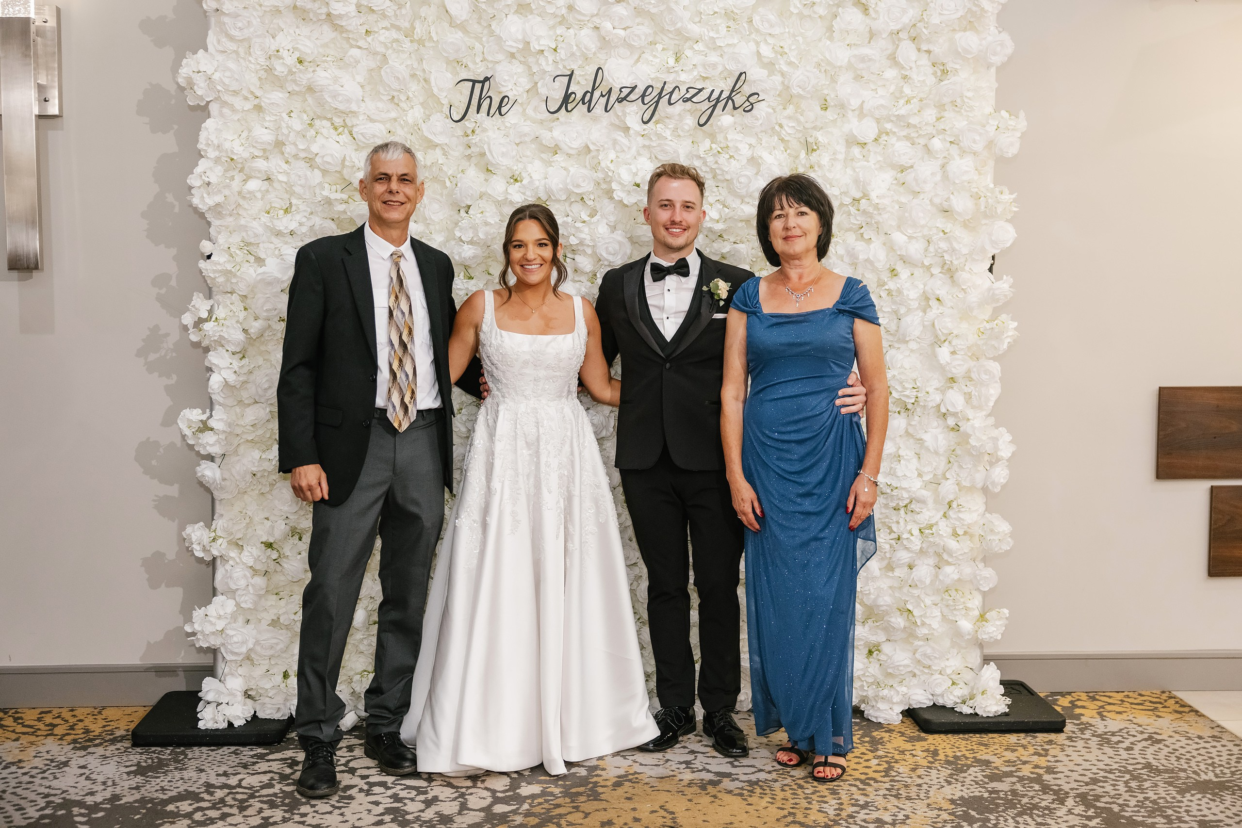 09.06.2025 Wedding. Wedding family event photographer in Chicago Nick Yushevich