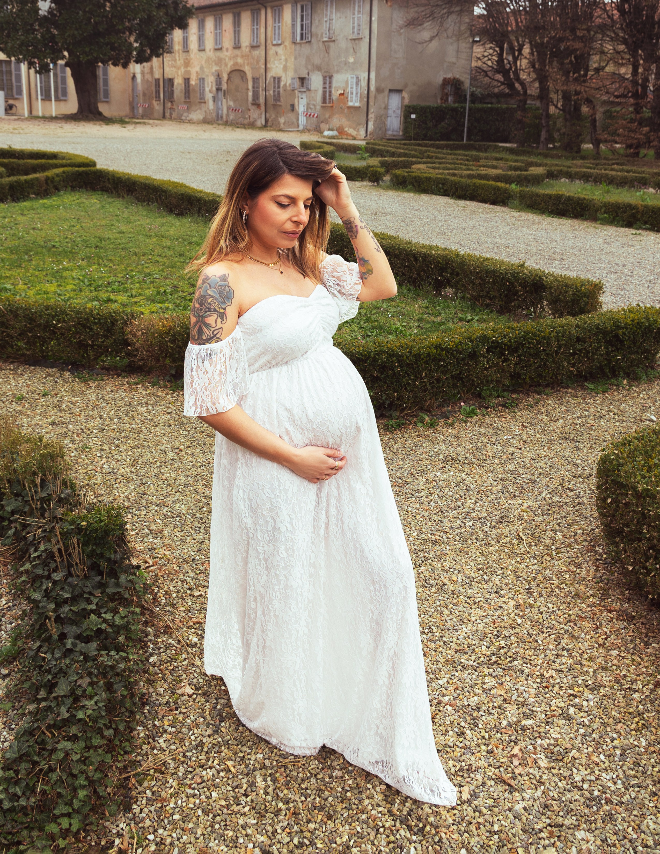 Maternity photosessions Milano and lake Como Bellagio. Wedding and elopement photographer Italy Tuscany Como Milan Pavia Marija Galaka