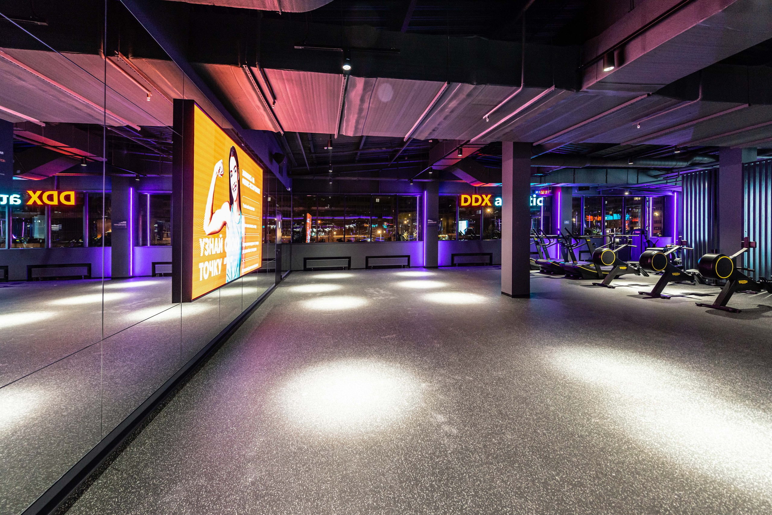 Фитнес-клуб DDX Fitness в Некрасовке. ФОТОГРАФ МЕКСИКА КИНТАНА-РОО