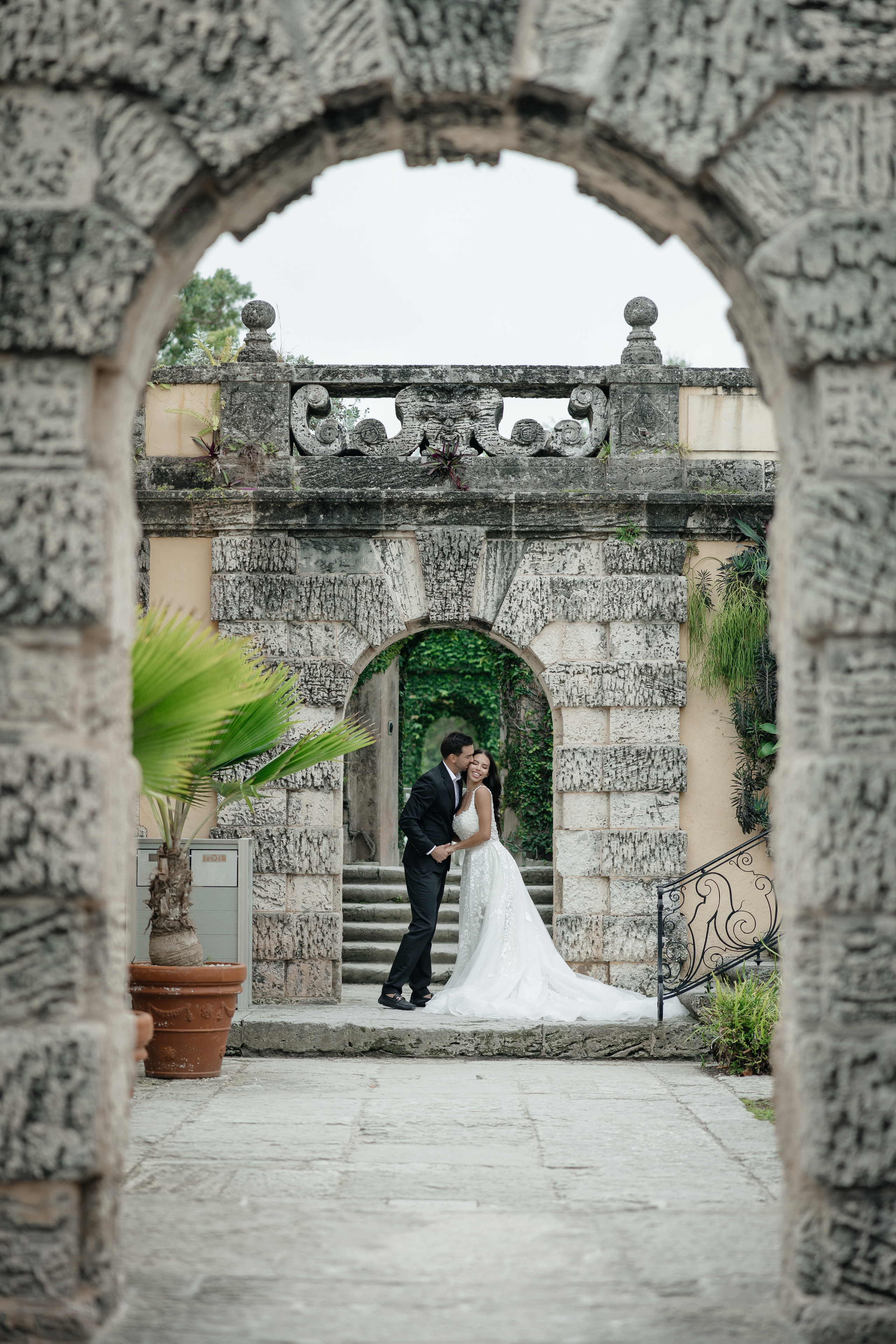 Yulia and Dimas, Vizcaya Museum and Gardens, Miami. Wedding Photo & Video