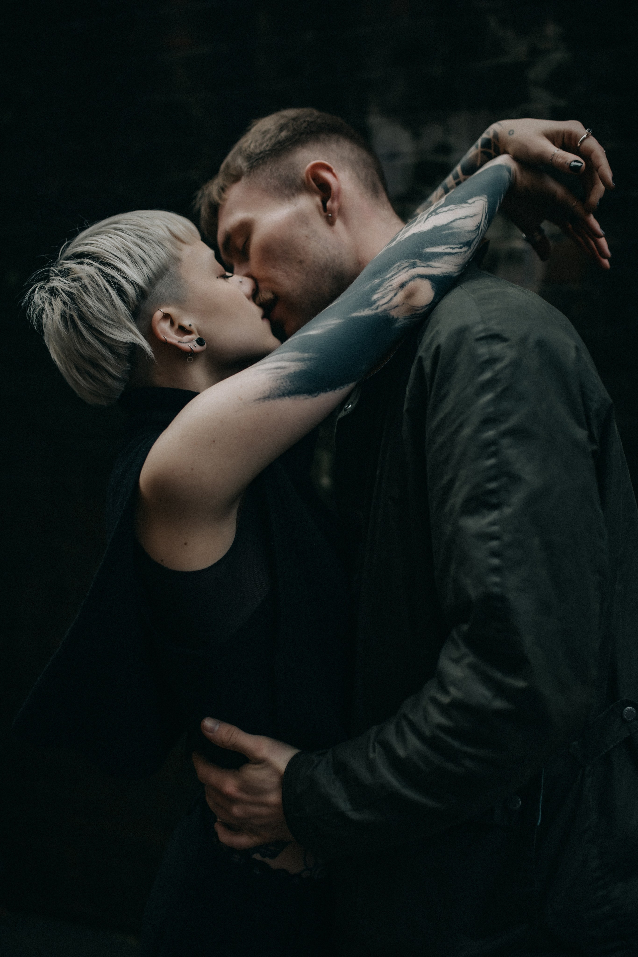 A Moody Couple Session in Leeds. Wedding and Portrait Photographer Evie Moon