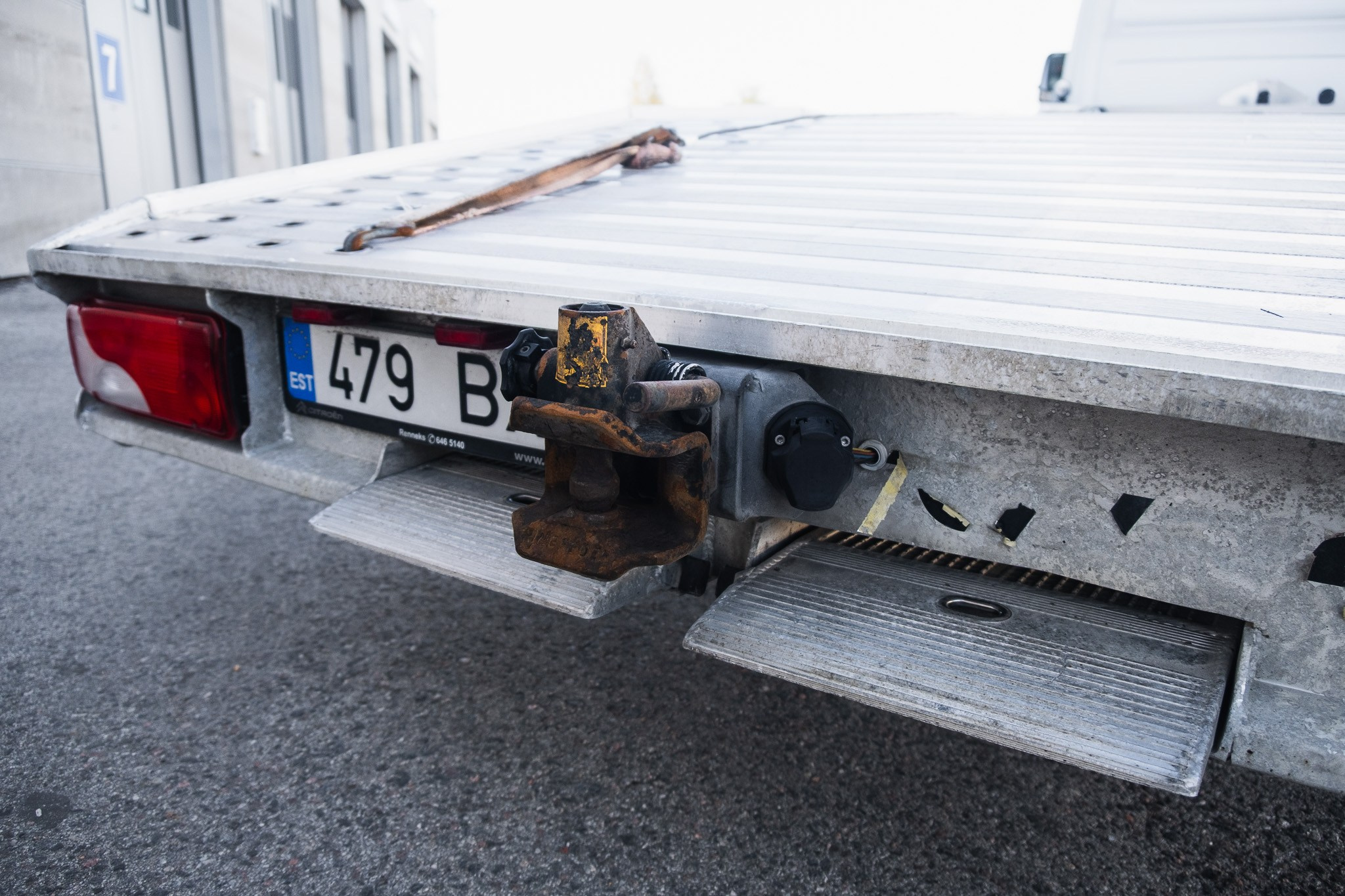 Mercedes-Benz Sprinter. LOHA VISUALS — AUTOMOTIVE PHOTOGRAPHY