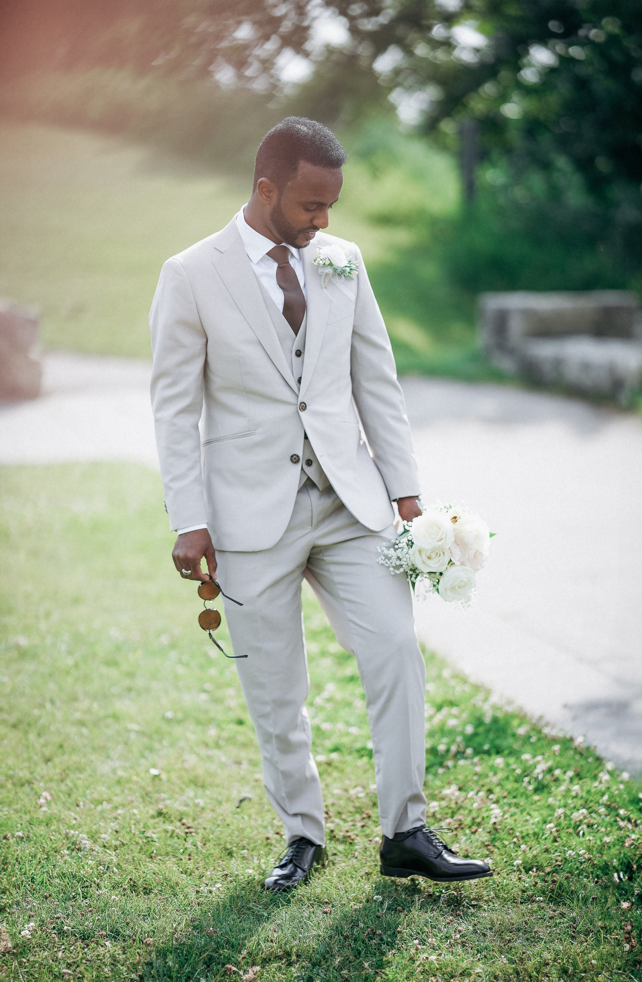 WEDDINGS. Calgary Portrait & Family and Child Photographer