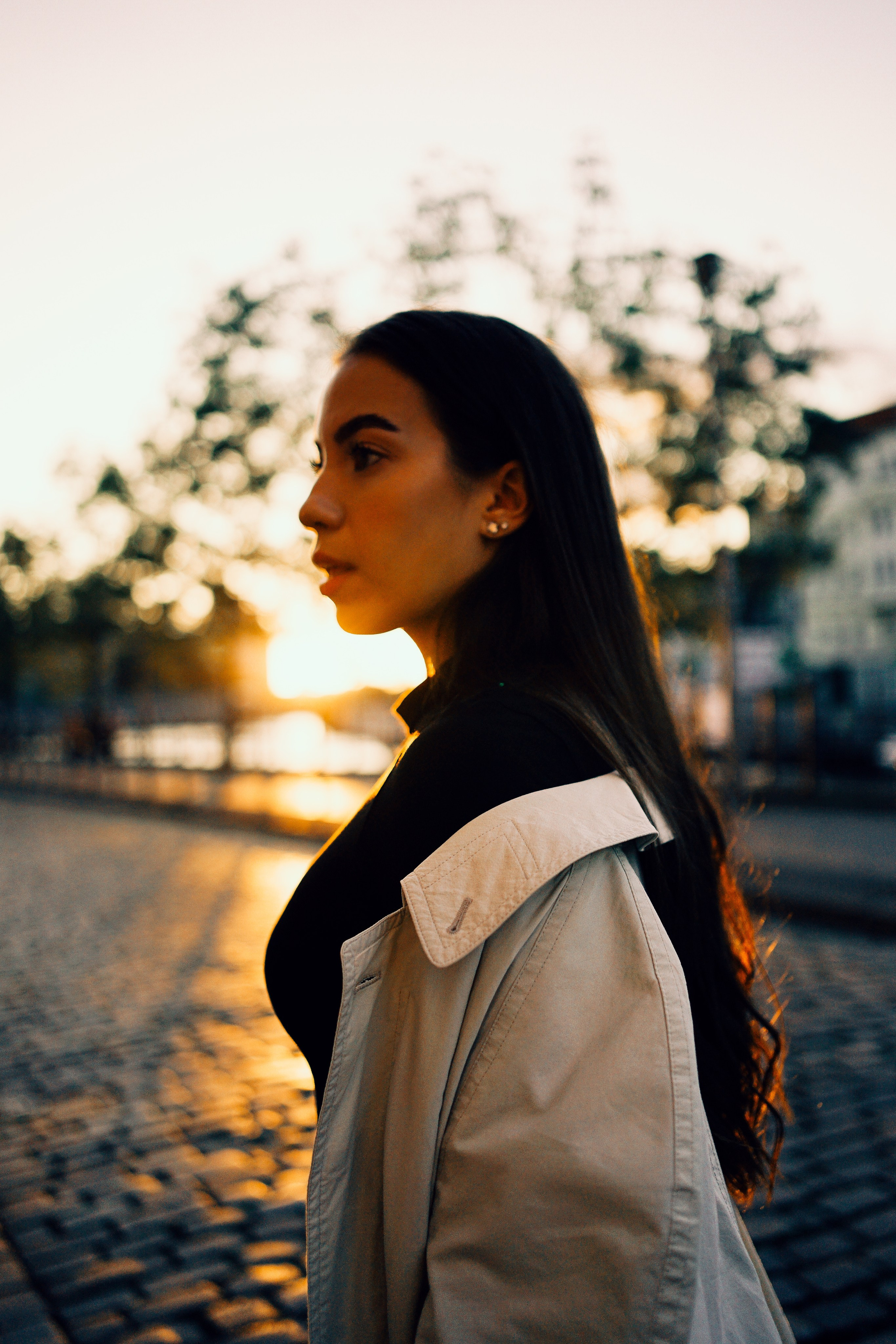 Lyuda & Trains. Professional Photographer in Berlin — Portraits, Love Story, Events, F