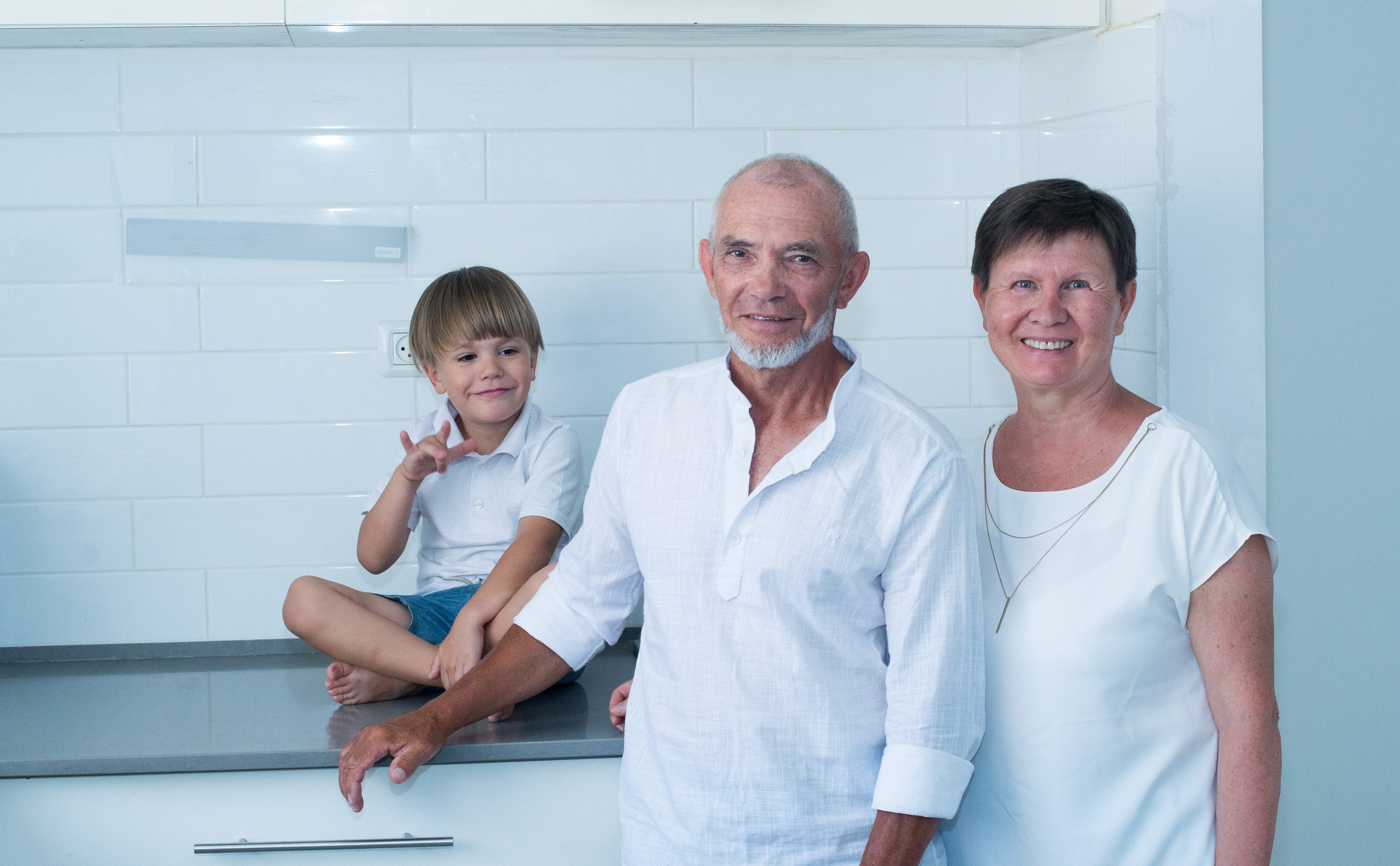 Катя, Андрей Мирон и Лео. Визуальный брендинг