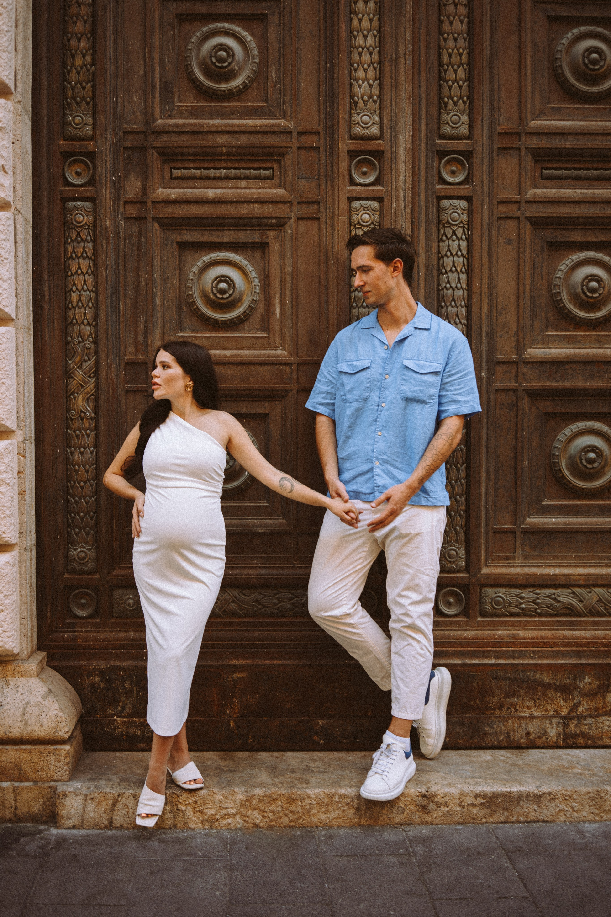 Sasha & Lisa +1. Pagina principale