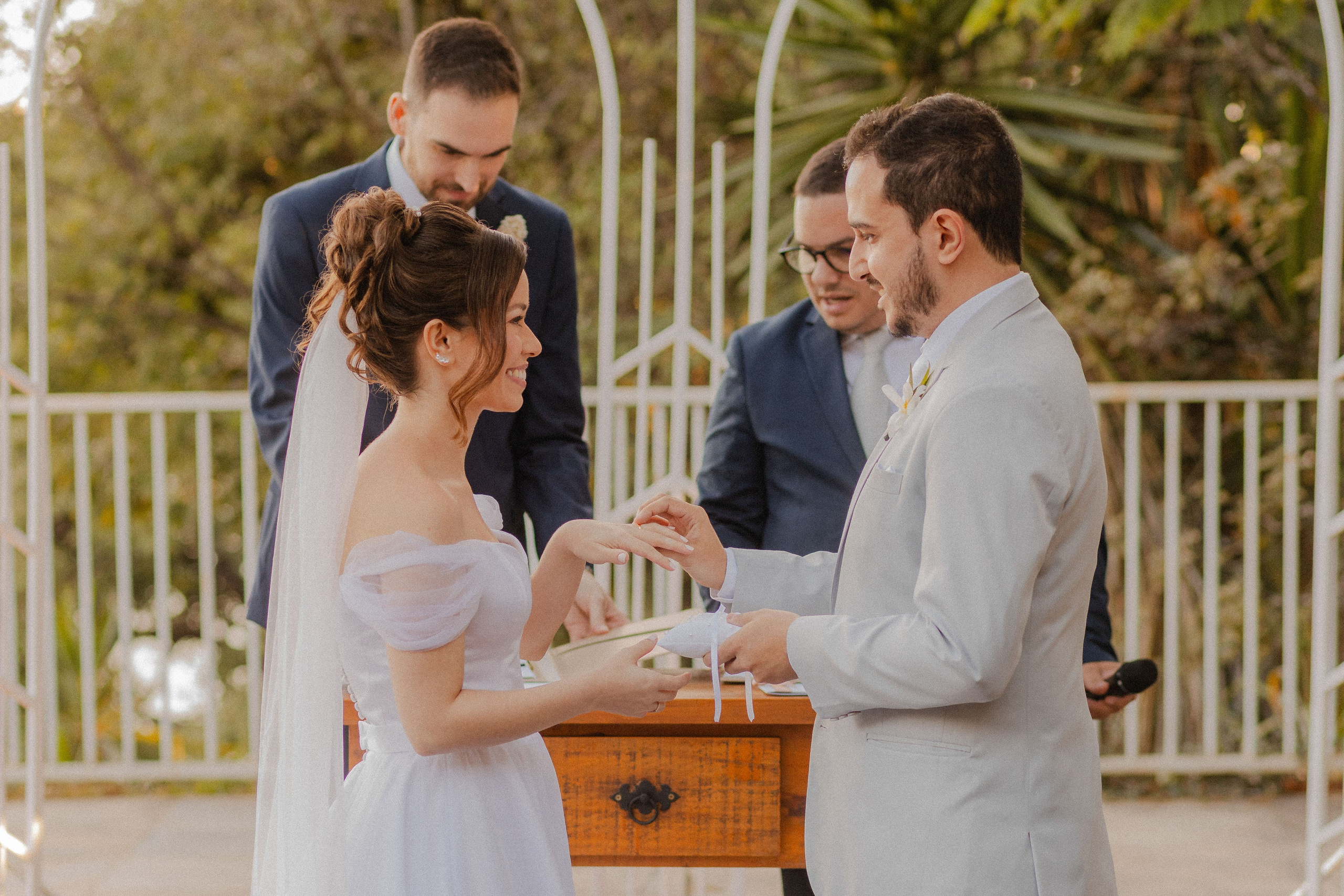 C & H — Leve, calmo e romântico. Fotografia de casamento em Belo Horizonte