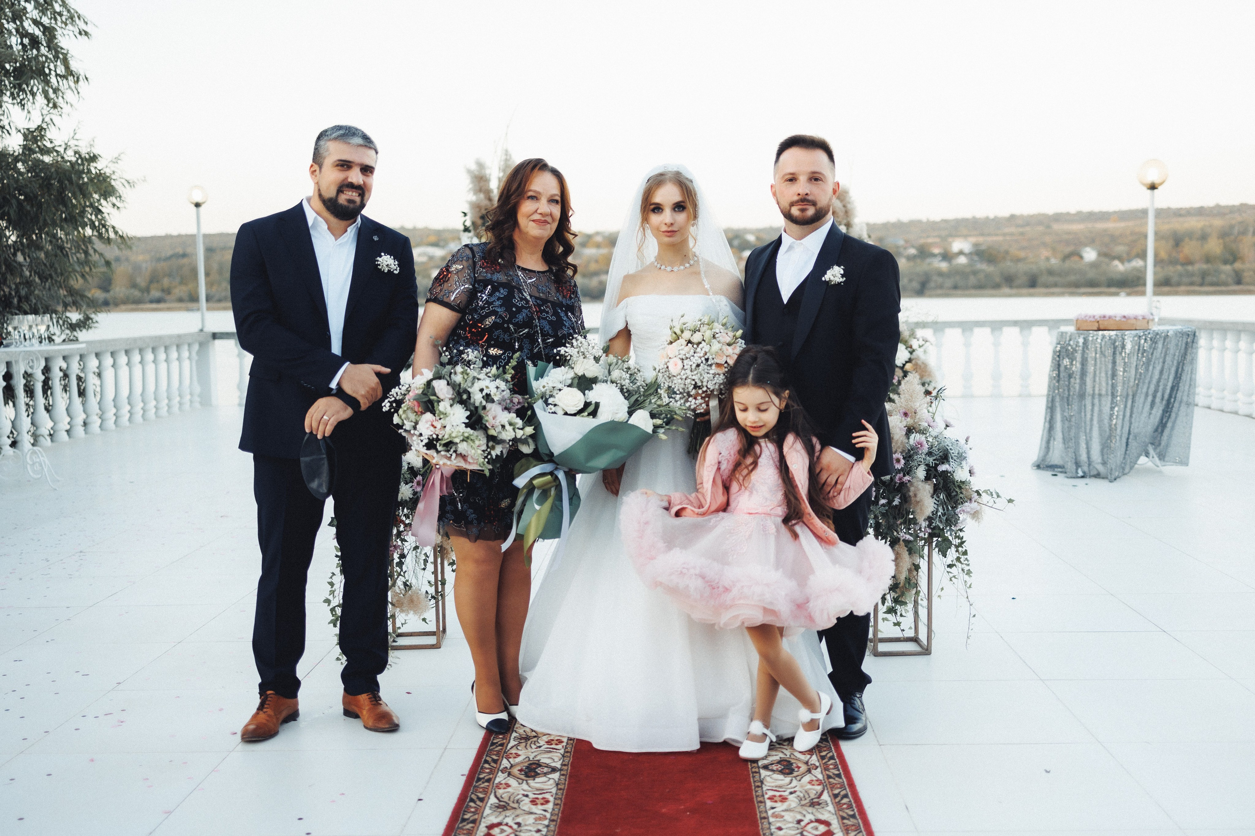 X & S. Fotograful evenimentului tău