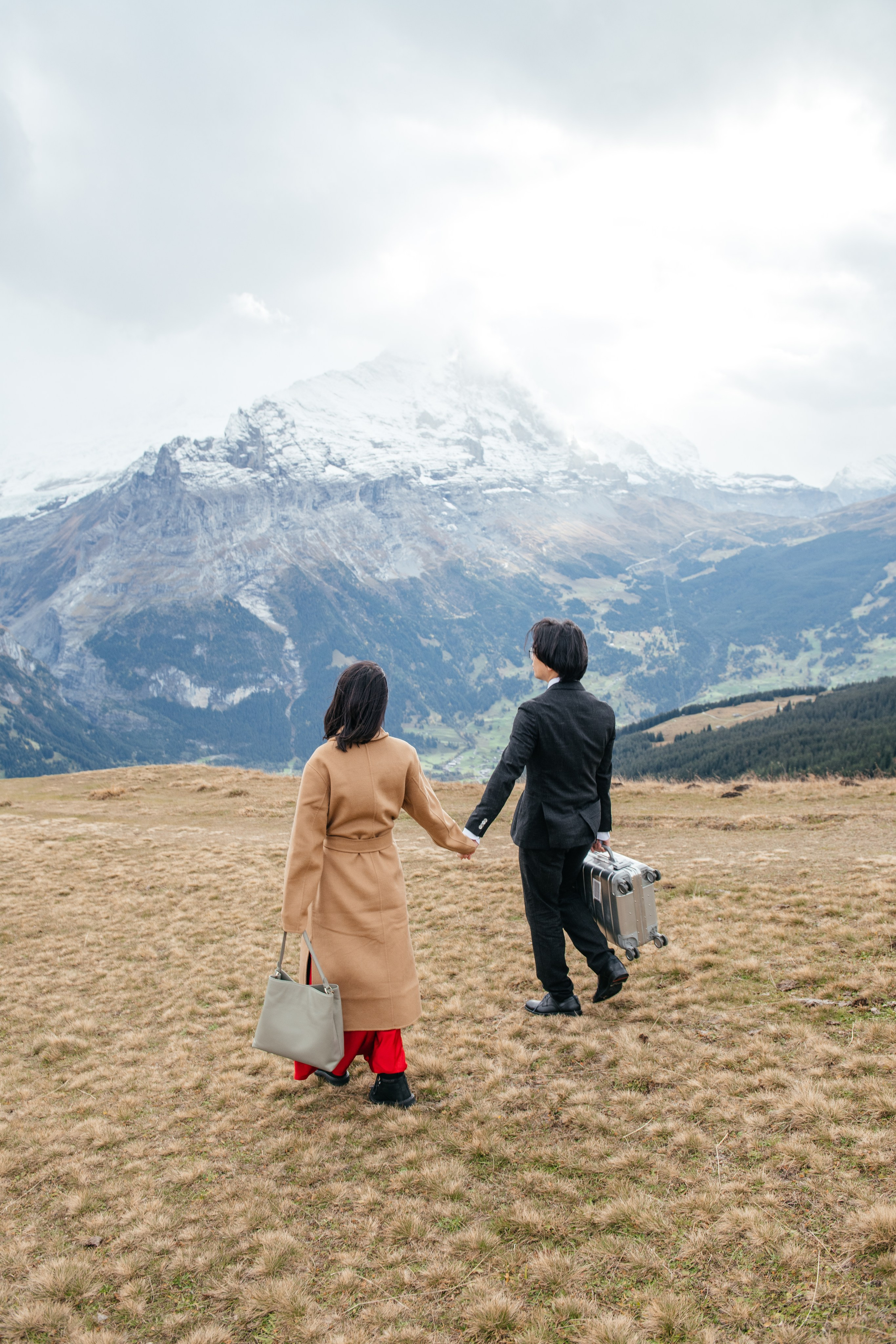 Kaiwen & Xiaoming Grindelwald, Switzerland. I am Elena Altendorfer. Wedding photographer in Zurich and Switzerland