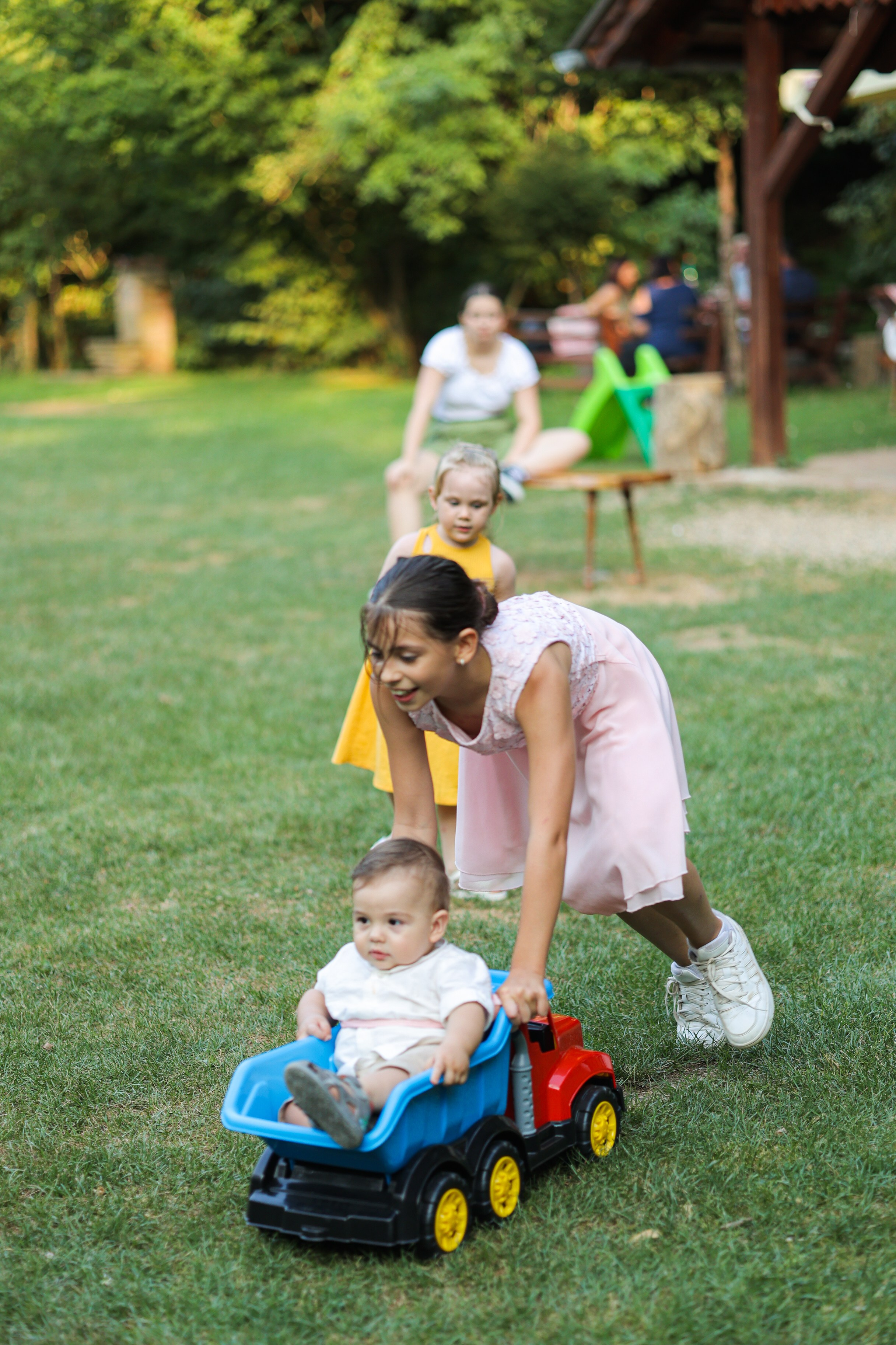 Aleksej. Vlada toskic wedding and event photographer