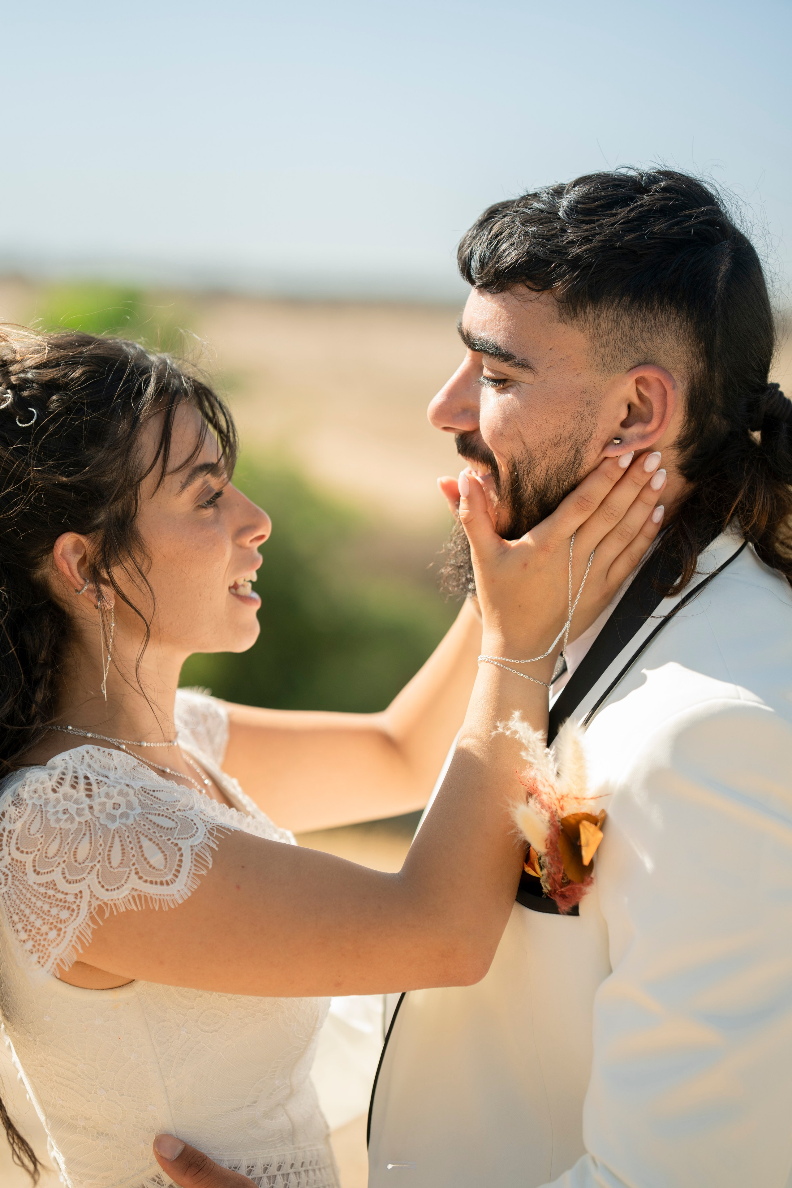 אביה ואחיה. יוסף מזרחי צילום חתונה, ברית וזוגיות. צלם מקצועי שאוהב להוציא אתכם הכי יפים ברגעים הכי מרגשים