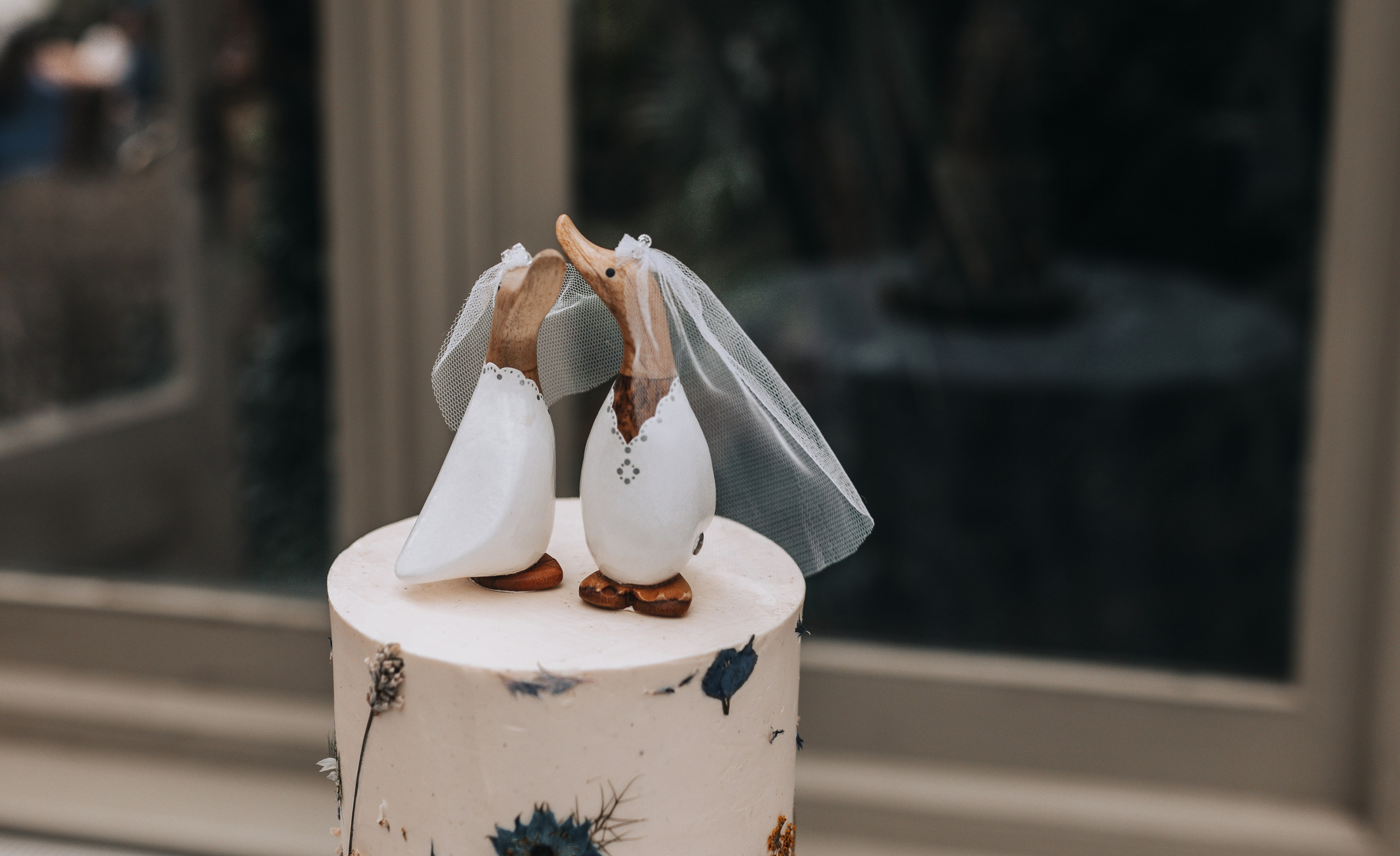 GEMMA + BIANCA. Main