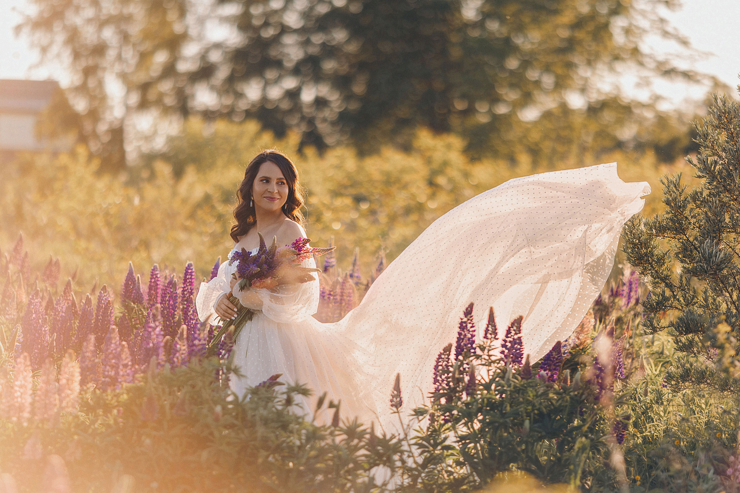 Фотосессии в цветущих люпиновых полях в Таллинне. Фотограф в Таллинне — портретные, семейные и детские фотосессии