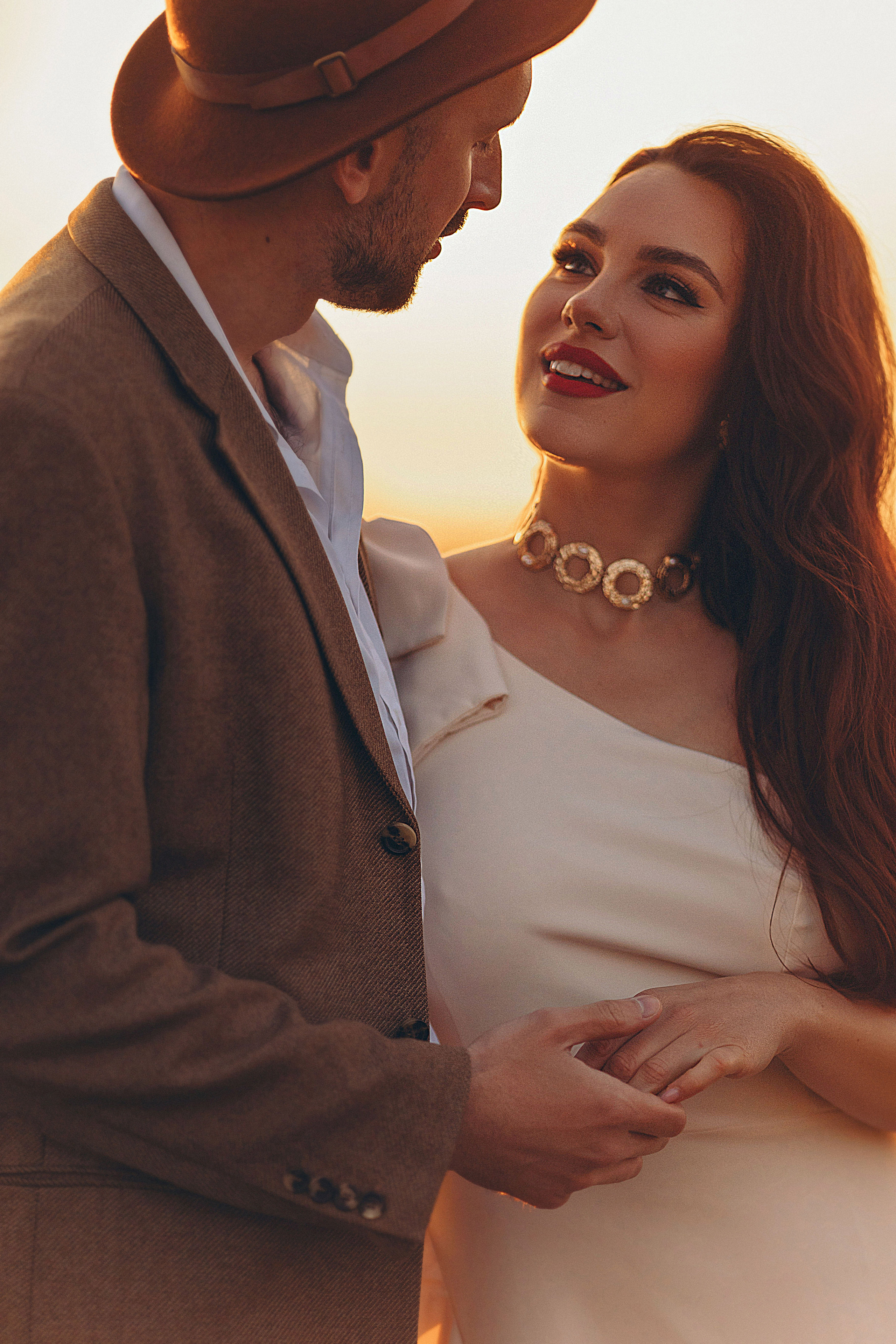 Фотосессия Love Story с самолетом в Таллинне. Фотограф в Таллинне — портретные, семейные и детские фотосессии