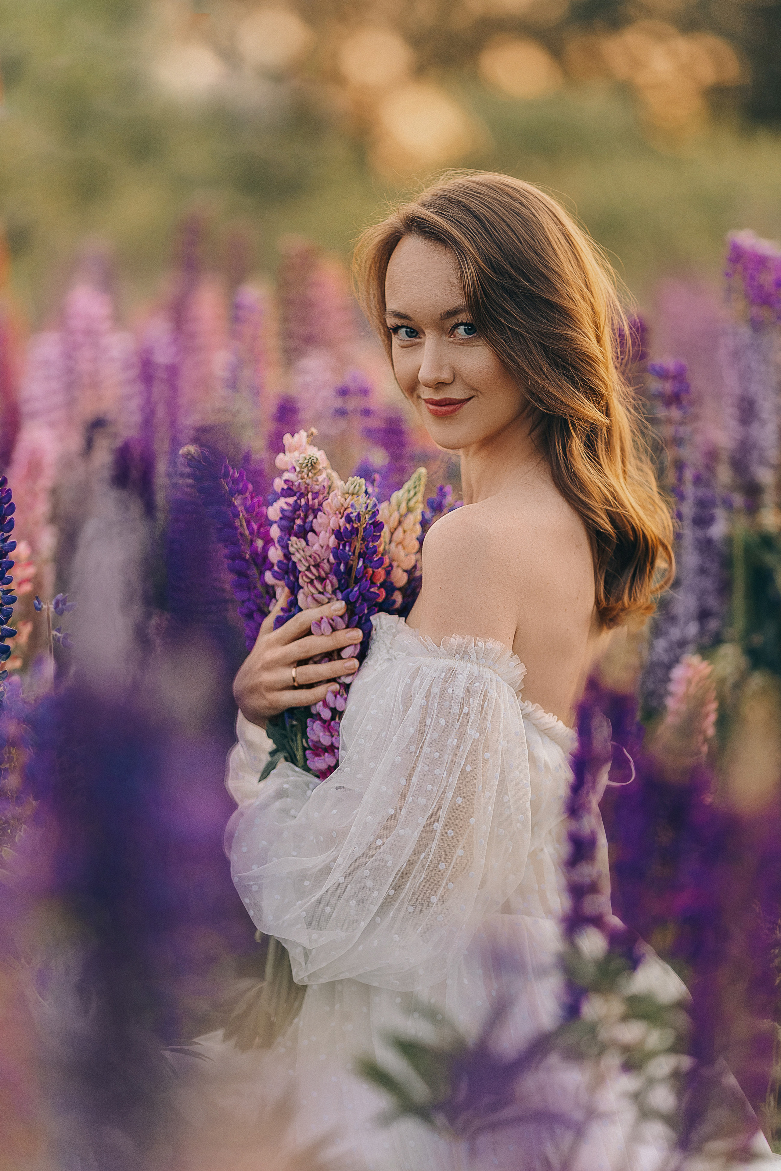 Фотосессии в цветущих люпиновых полях в Таллинне. Фотограф в Таллинне — портретные, семейные и детские фотосессии