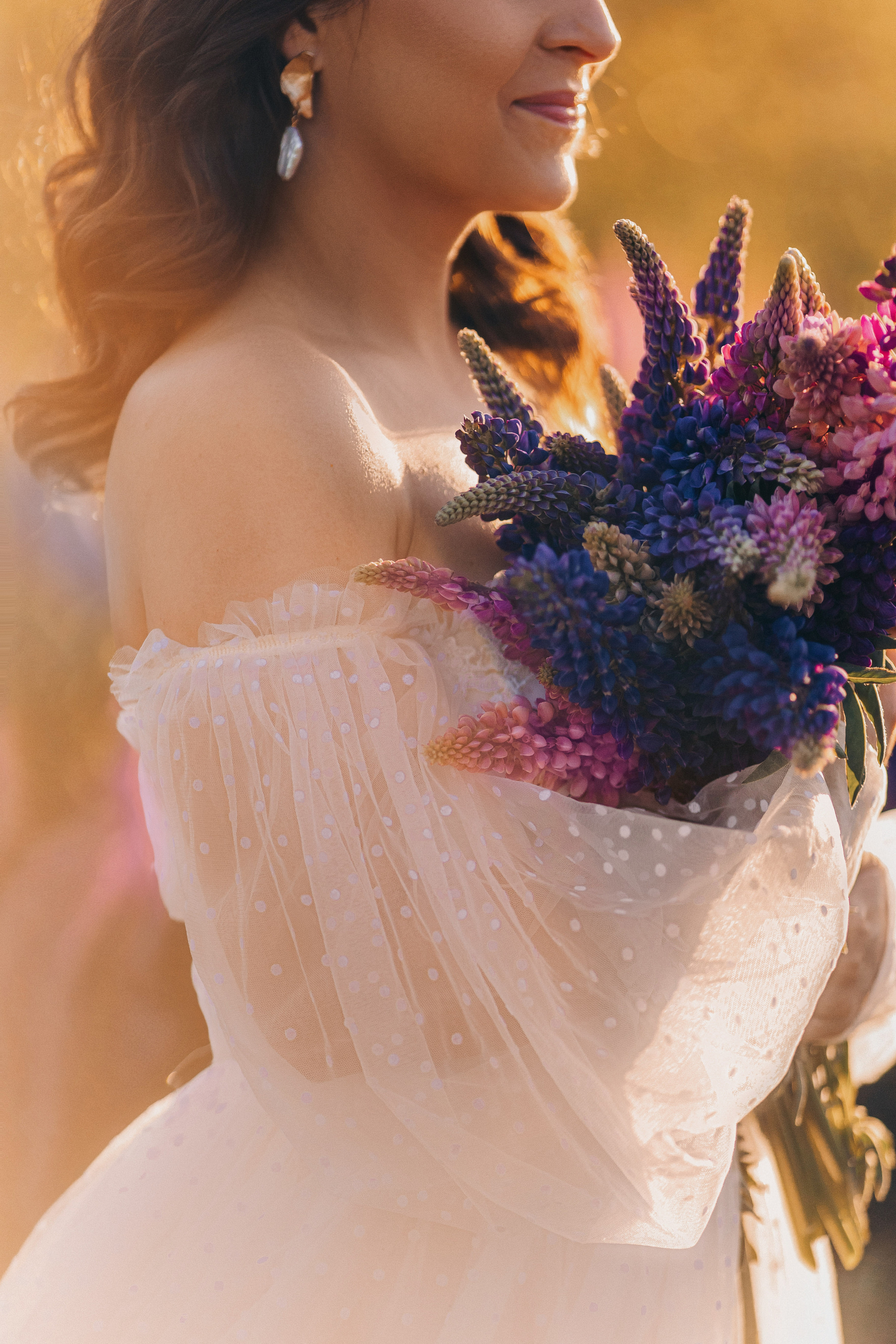 Фотосессии в цветущих люпиновых полях в Таллинне. Фотограф в Таллинне — портретные, семейные и детские фотосессии