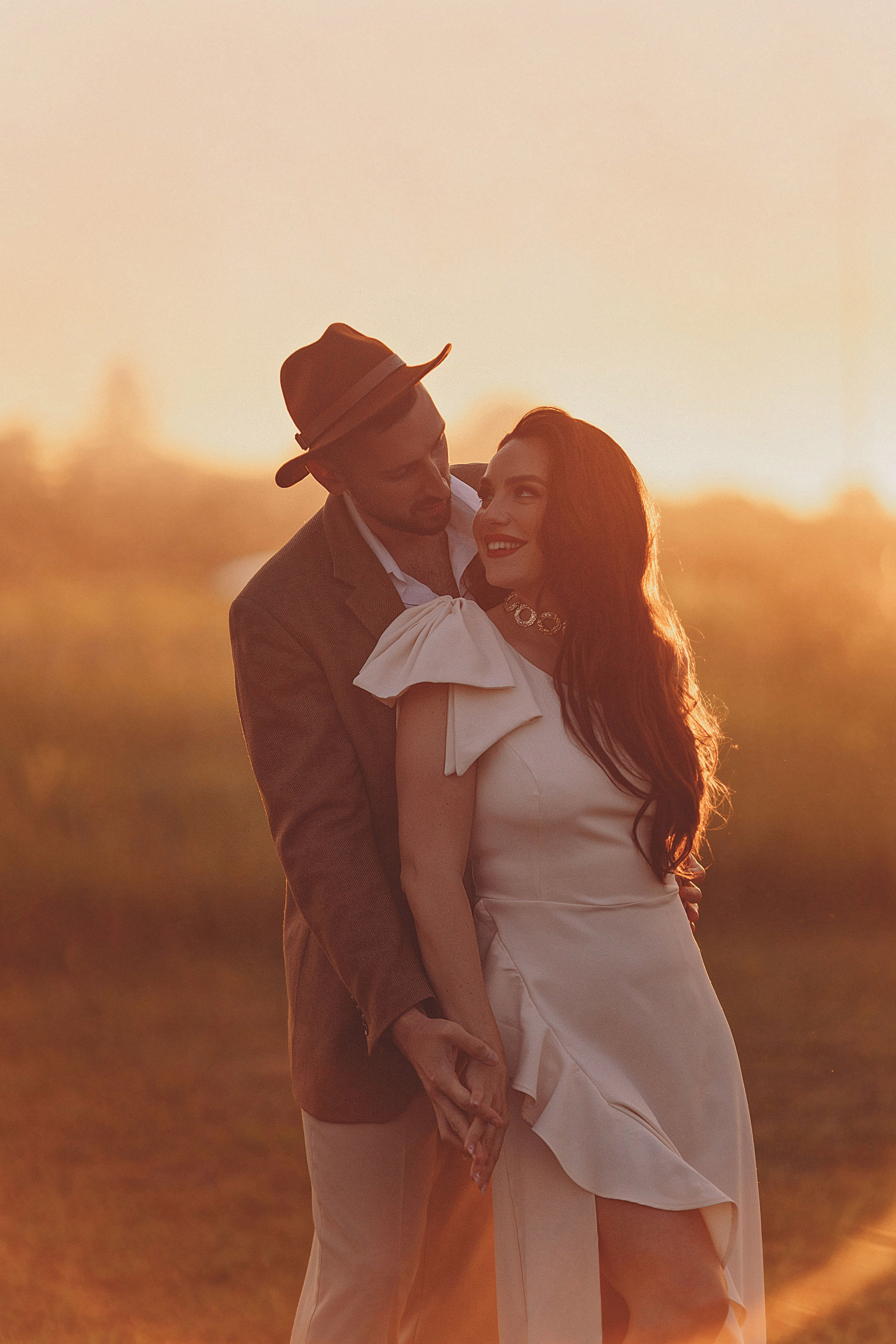 Фотосессия Love Story с самолетом в Таллинне. Фотограф в Таллинне — портретные, семейные и детские фотосессии