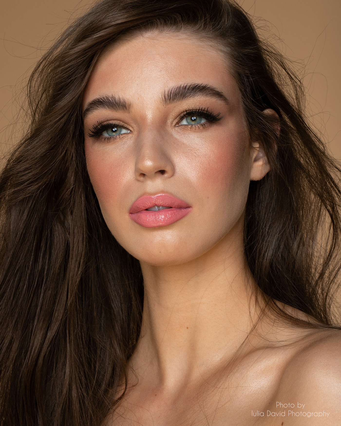 Ретушь. Фотограф в Таллинне — портретные, семейные и детские фотосессии