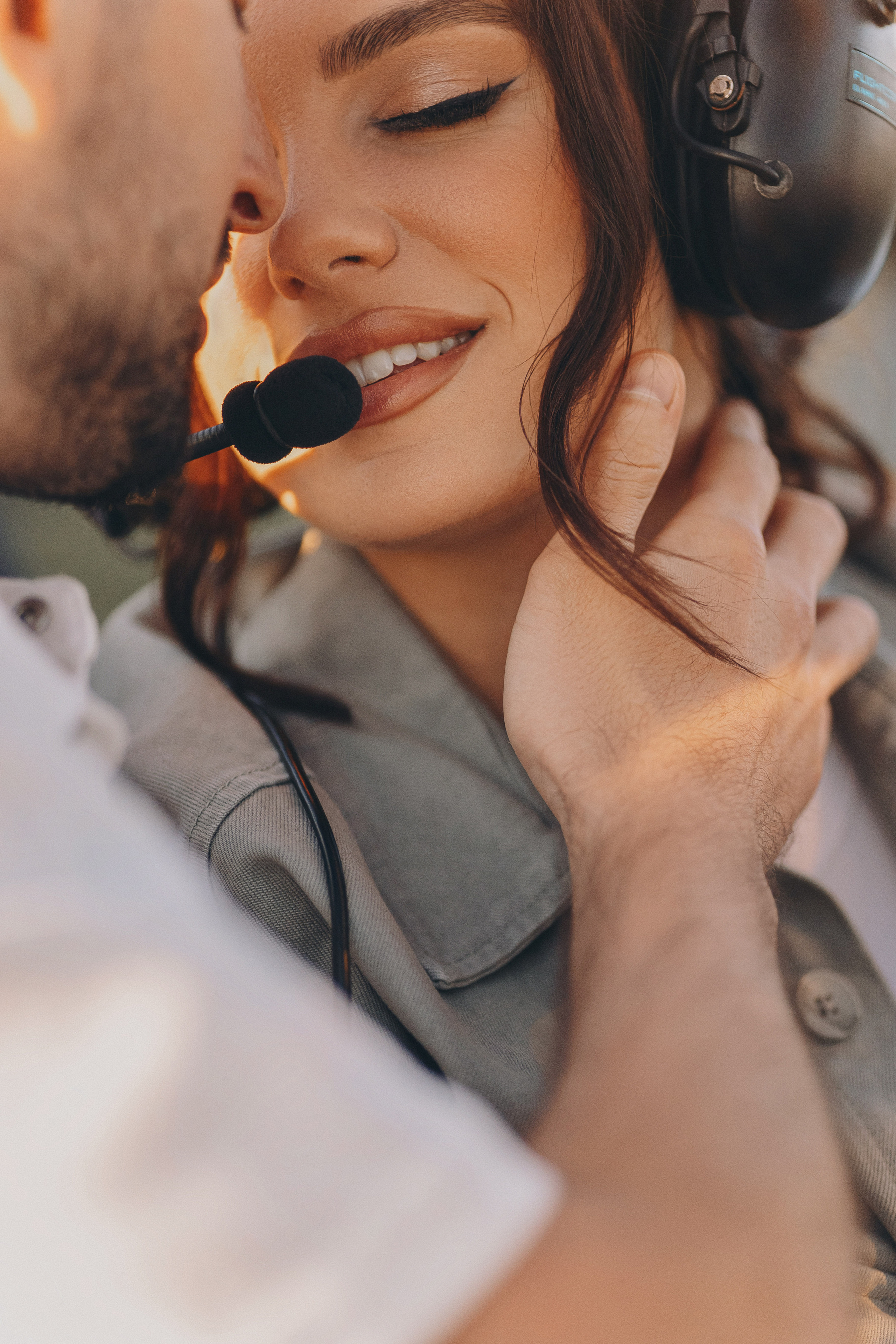 Фотосессия Love Story с самолетом в Таллинне. Фотограф в Таллинне — портретные, семейные и детские фотосессии